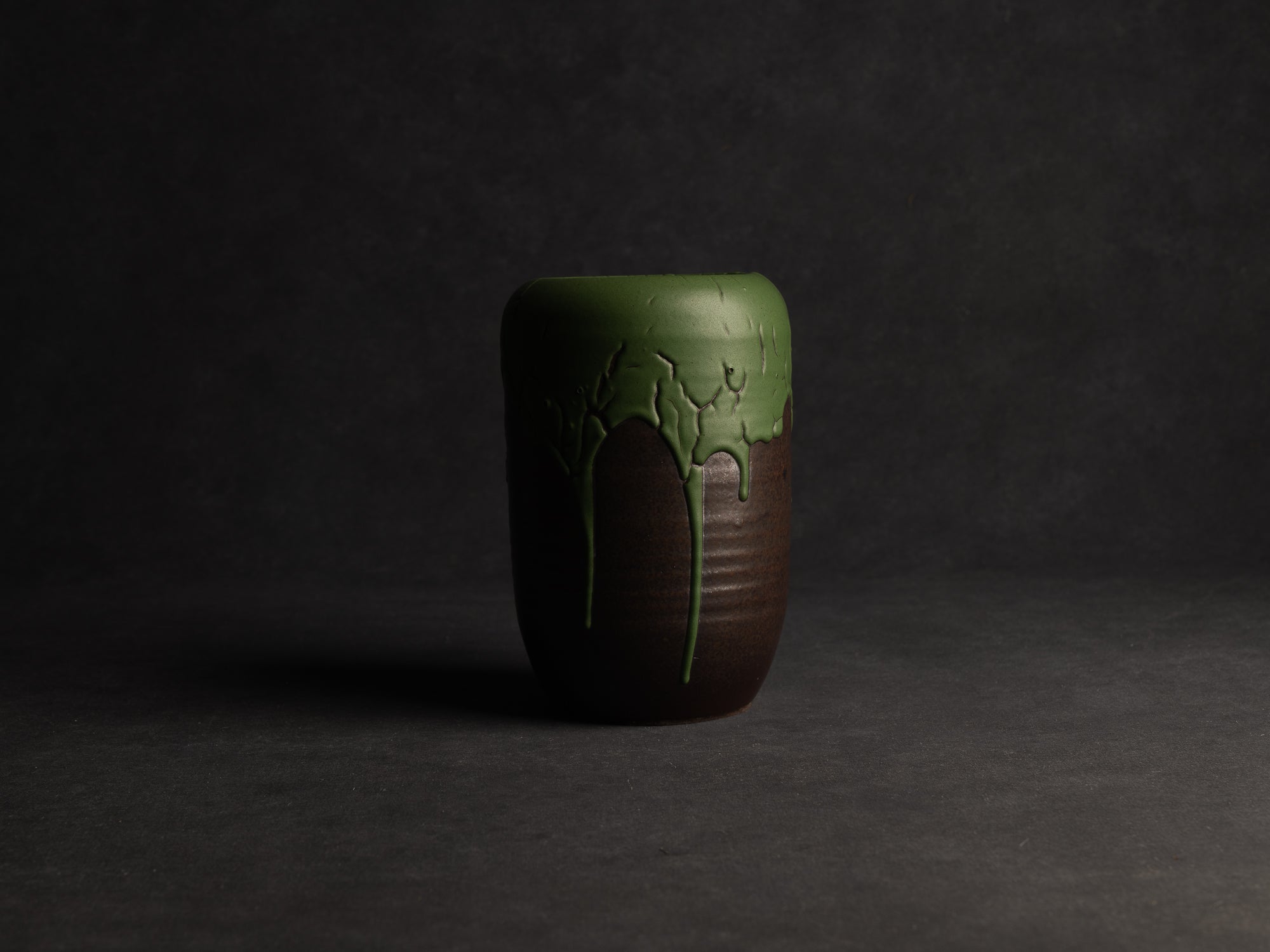 Important duo de vases "peau de serpent" en grès de Léon Pointu, Atelier Pointu, France (vers 1930)..School of Carriès Large stoneware snake skin glazed vases duet by Léon Pointu, Atelier Pointu, France (circa 1930)