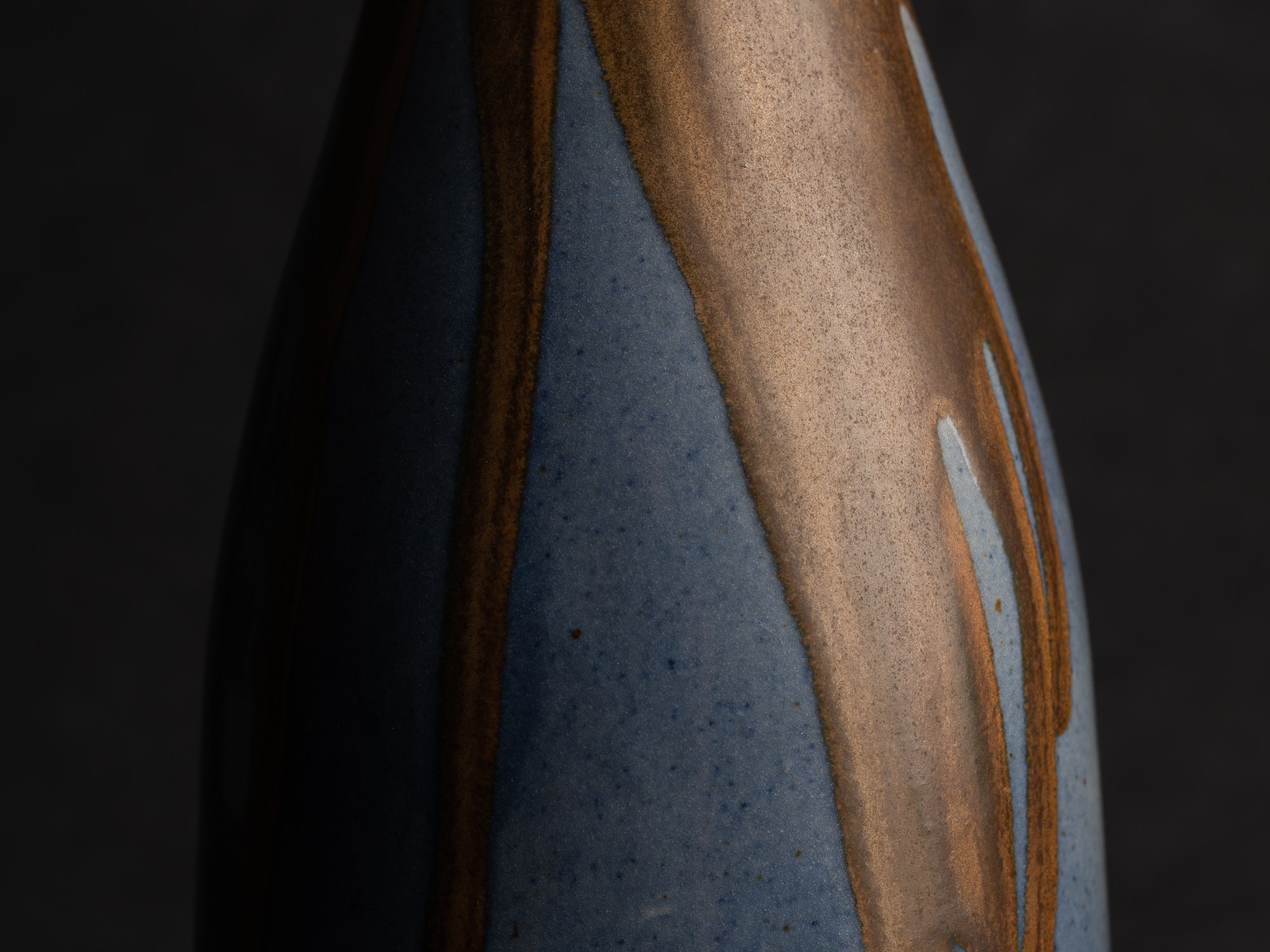 Important vase en grès de Léon Pointu, Atelier Pointu, France (vers 1930)..School of Carriès Large stoneware vase by Léon Pointu, Atelier Pointu, France (circa 1930)