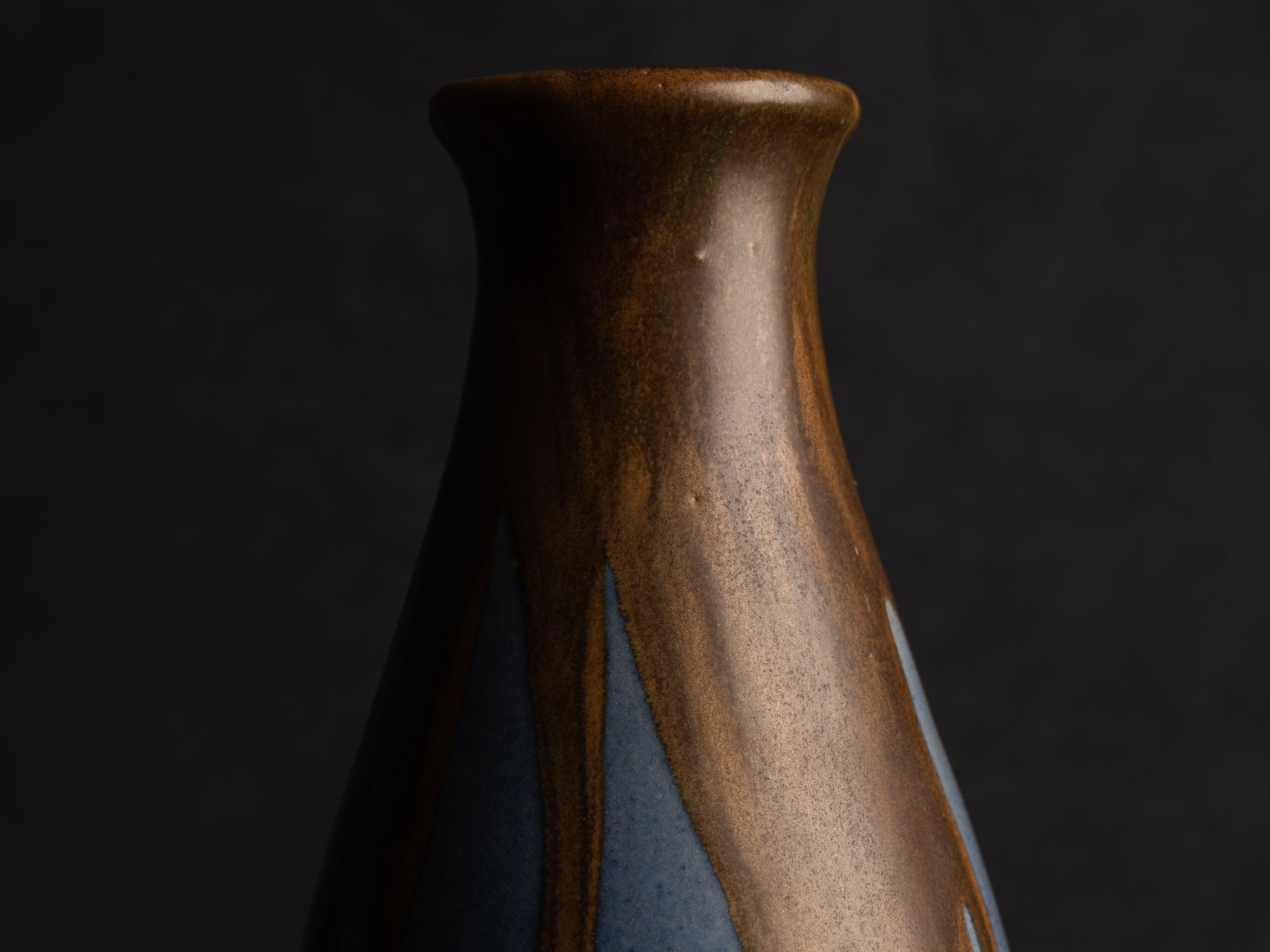 Important vase en grès de Léon Pointu, Atelier Pointu, France (vers 1930)..School of Carriès Large stoneware vase by Léon Pointu, Atelier Pointu, France (circa 1930)