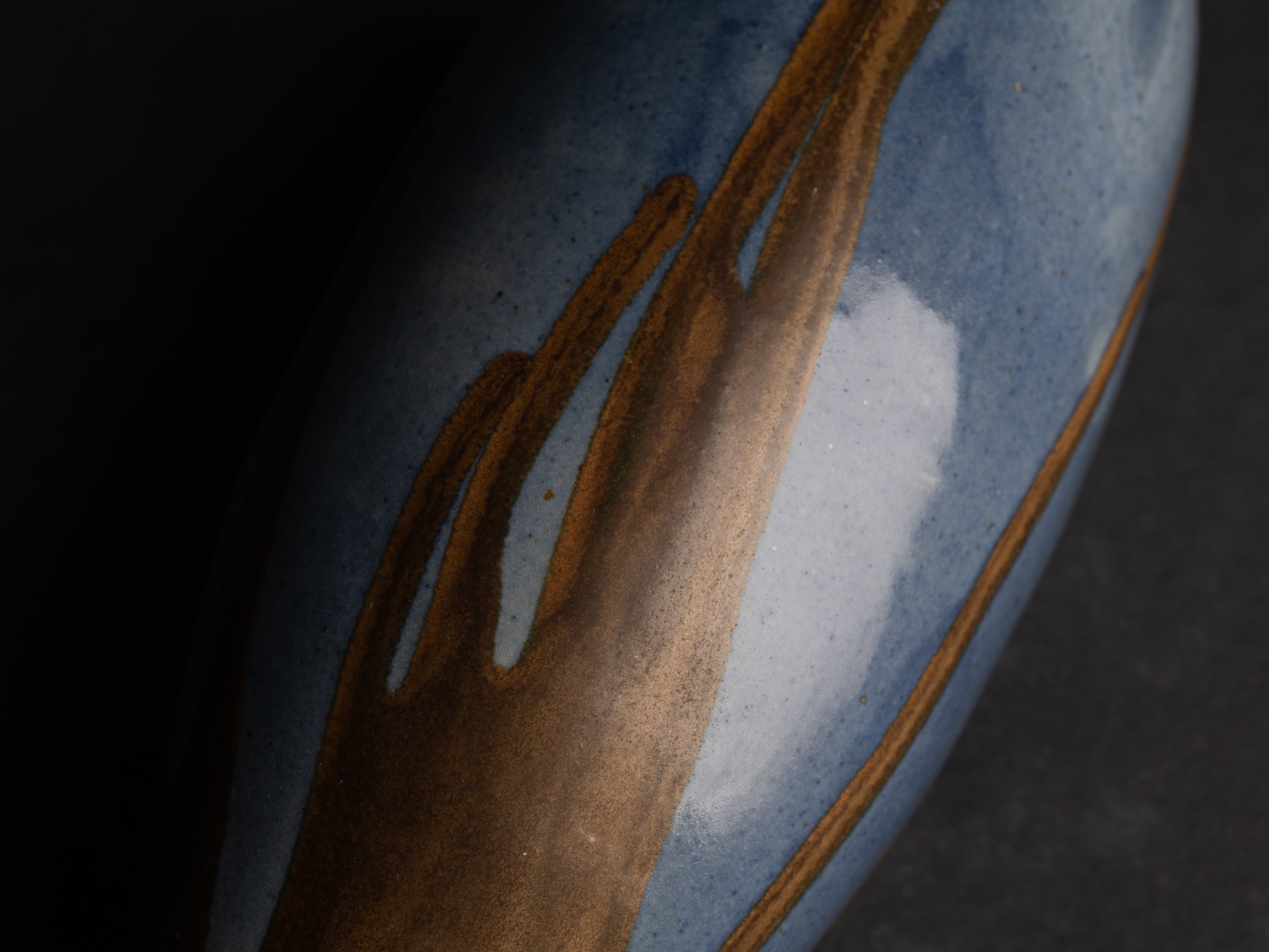 Important vase en grès de Léon Pointu, Atelier Pointu, France (vers 1930)..School of Carriès Large stoneware vase by Léon Pointu, Atelier Pointu, France (circa 1930)