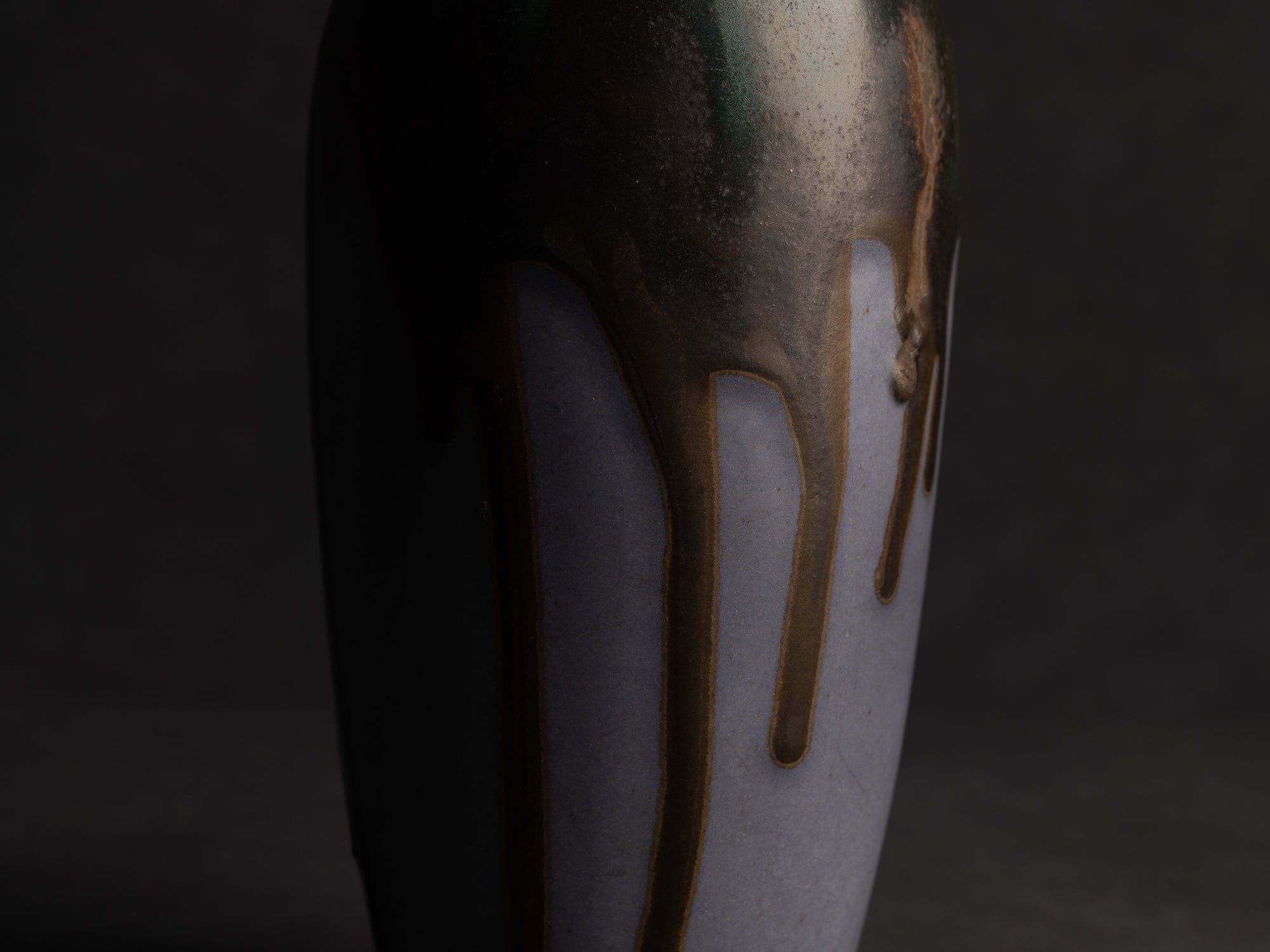 Vase balustre en grès de Léon Pointu, Atelier Pointu, France (vers 1925-30)..School of Carriès, stoneware ovoid vase by Léon Pointu, Atelier Pointu, France (circa 1925-30)