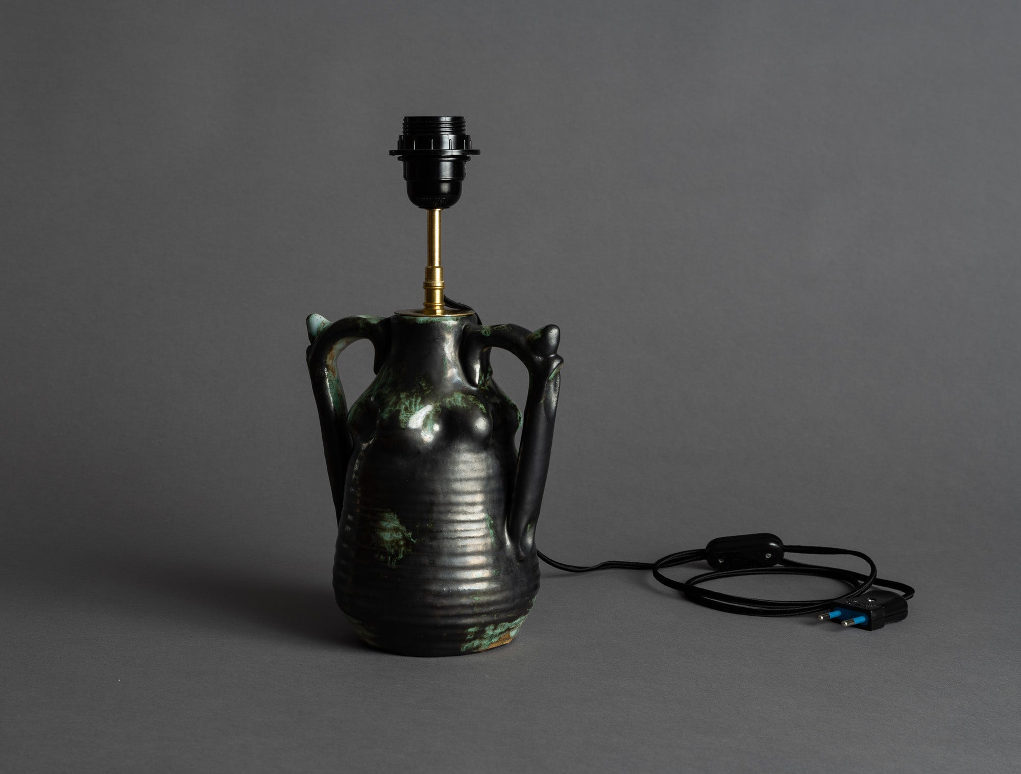 Lampe d'Alexandre Kostanda pour Louis Giraud à Vallauris, France (vers 1949)..Biomorphic Lamp by Alexandre Kostanda for Louis Giraud in Vallauris, France (circa 1949)