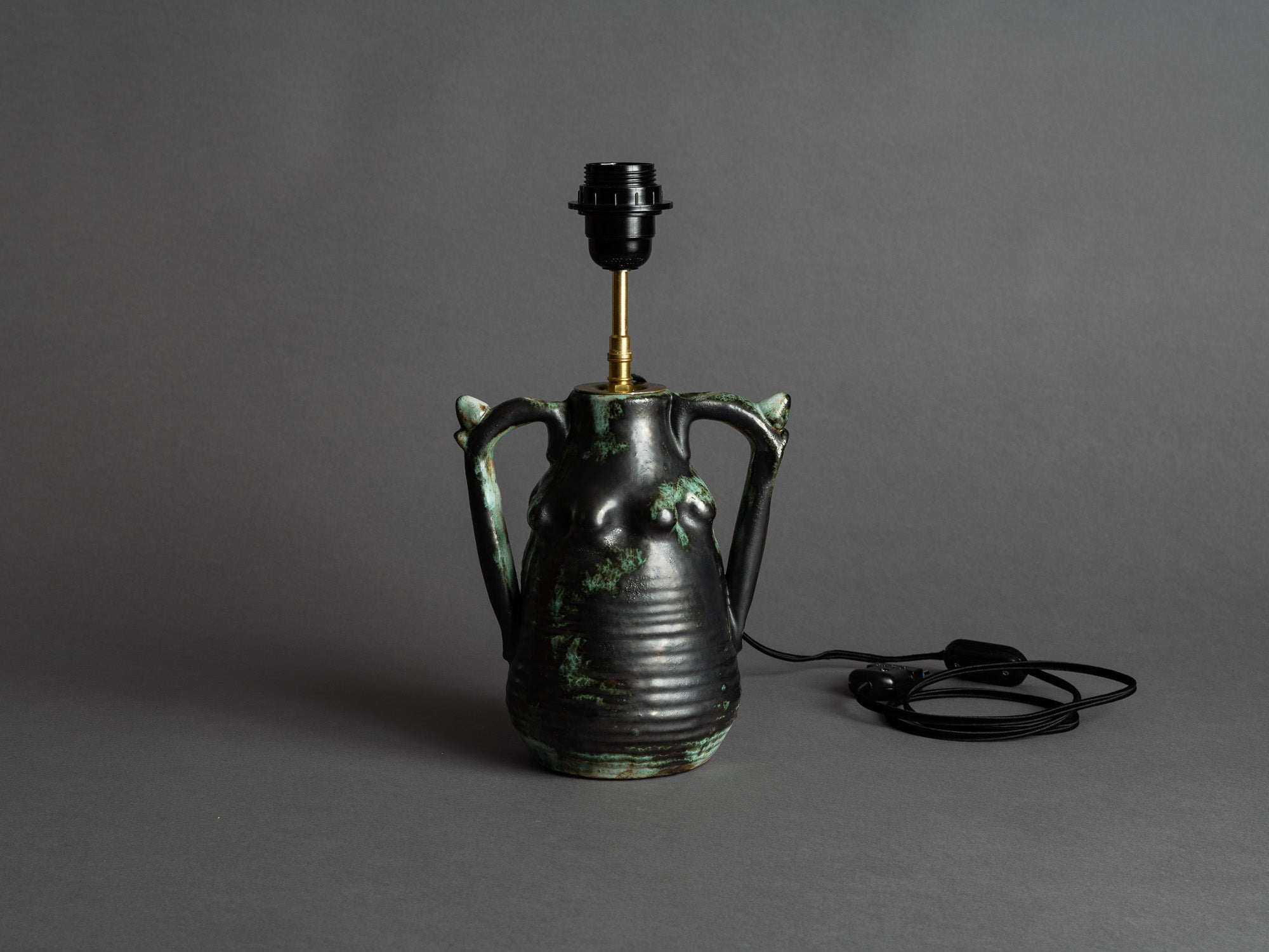 Lampe d'Alexandre Kostanda pour Louis Giraud à Vallauris, France (vers 1949)..Biomorphic Lamp by Alexandre Kostanda for Louis Giraud in Vallauris, France (circa 1949)