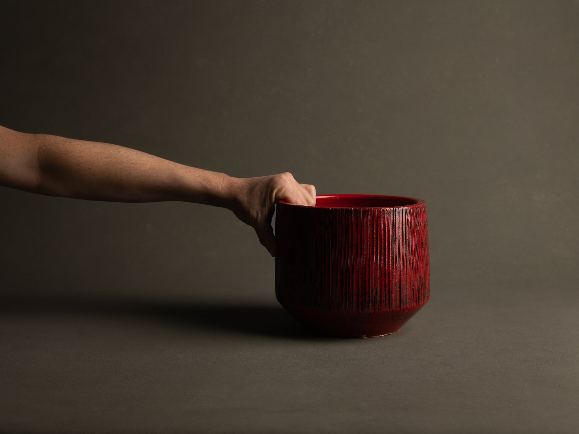 Rare vase / pot "série jardin" de Mado Jolain, France (vers 1960)..Unique Vase / Pot by Mado Jolain, France (circa 1960)