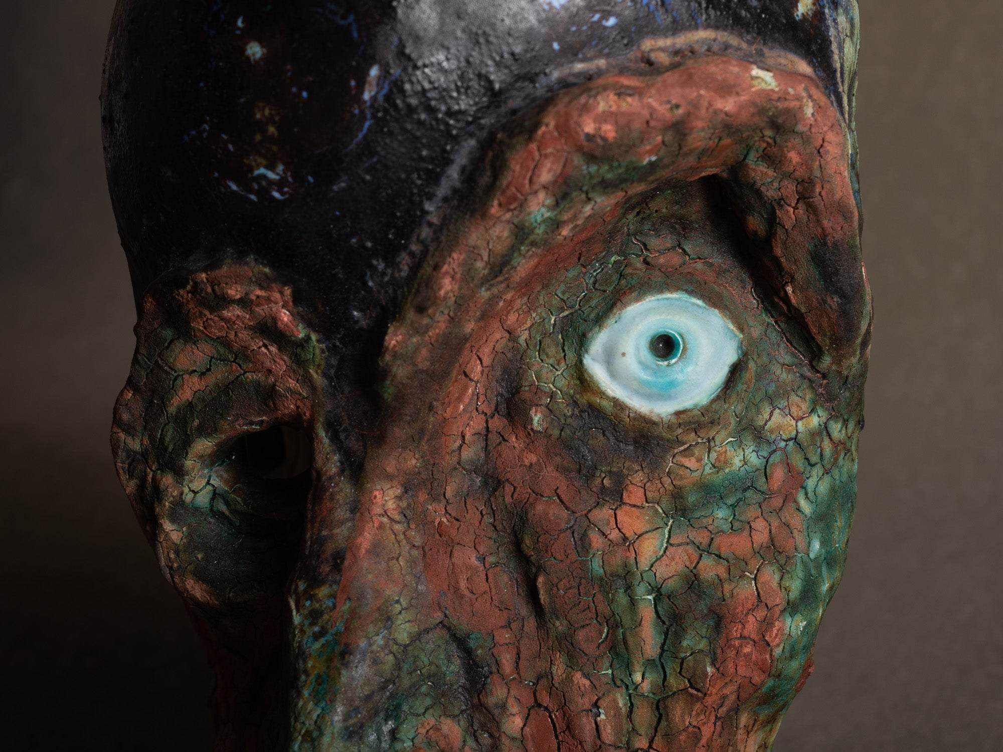 Exceptionnel masque mural de Henri‑Georges Dupetit, France (vers 1965)..Outstanding mask by Henri‑Georges Dupetit, France (circa 1965)
