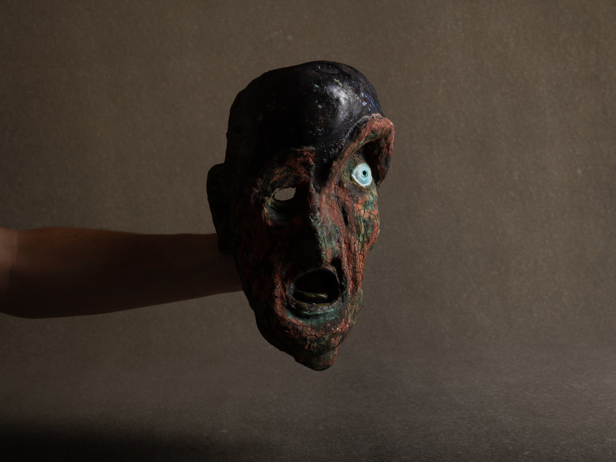 Exceptionnel masque mural de Henri‑Georges Dupetit, France (vers 1965)..Outstanding mask by Henri‑Georges Dupetit, France (circa 1965)