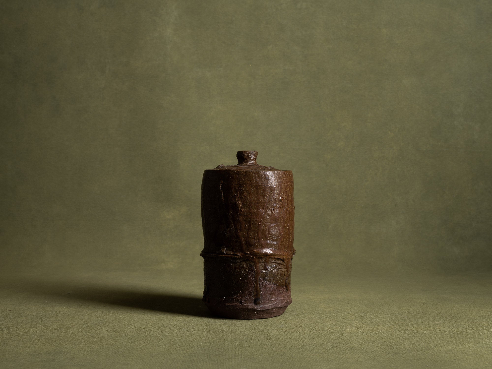 Mizusashi, pot couvert à eau, Japon (ère Shōwa)..Seto ware water pot Mizusashi , Japan (Shōwa era)