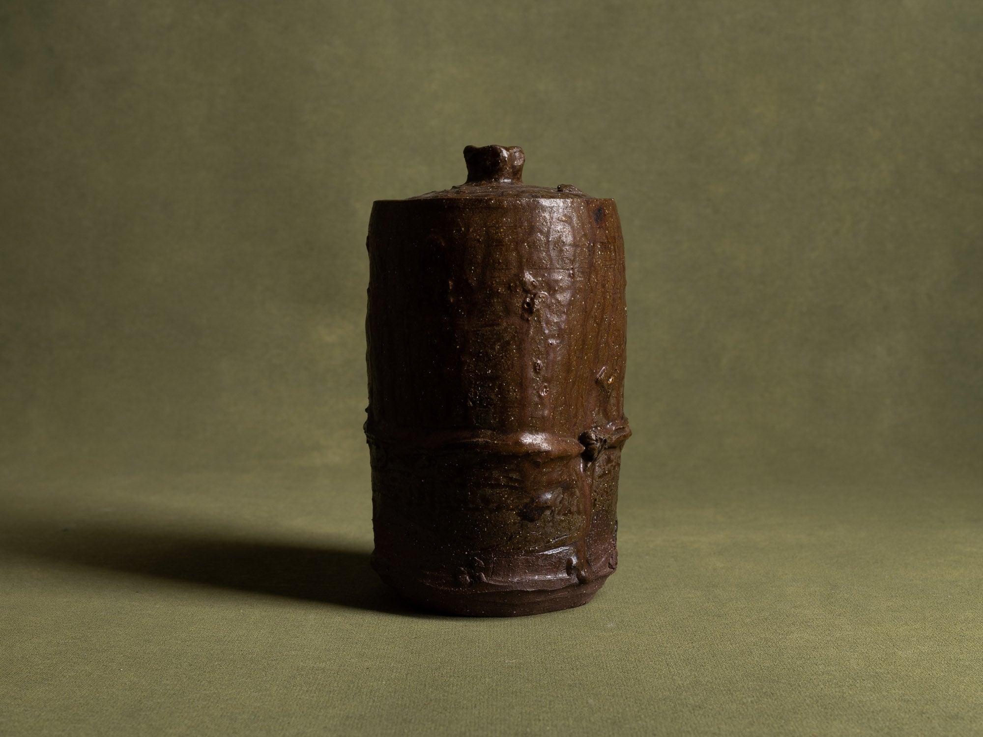 Mizusashi, pot couvert à eau, Japon (ère Shōwa)..Seto ware water pot Mizusashi , Japan (Shōwa era)
