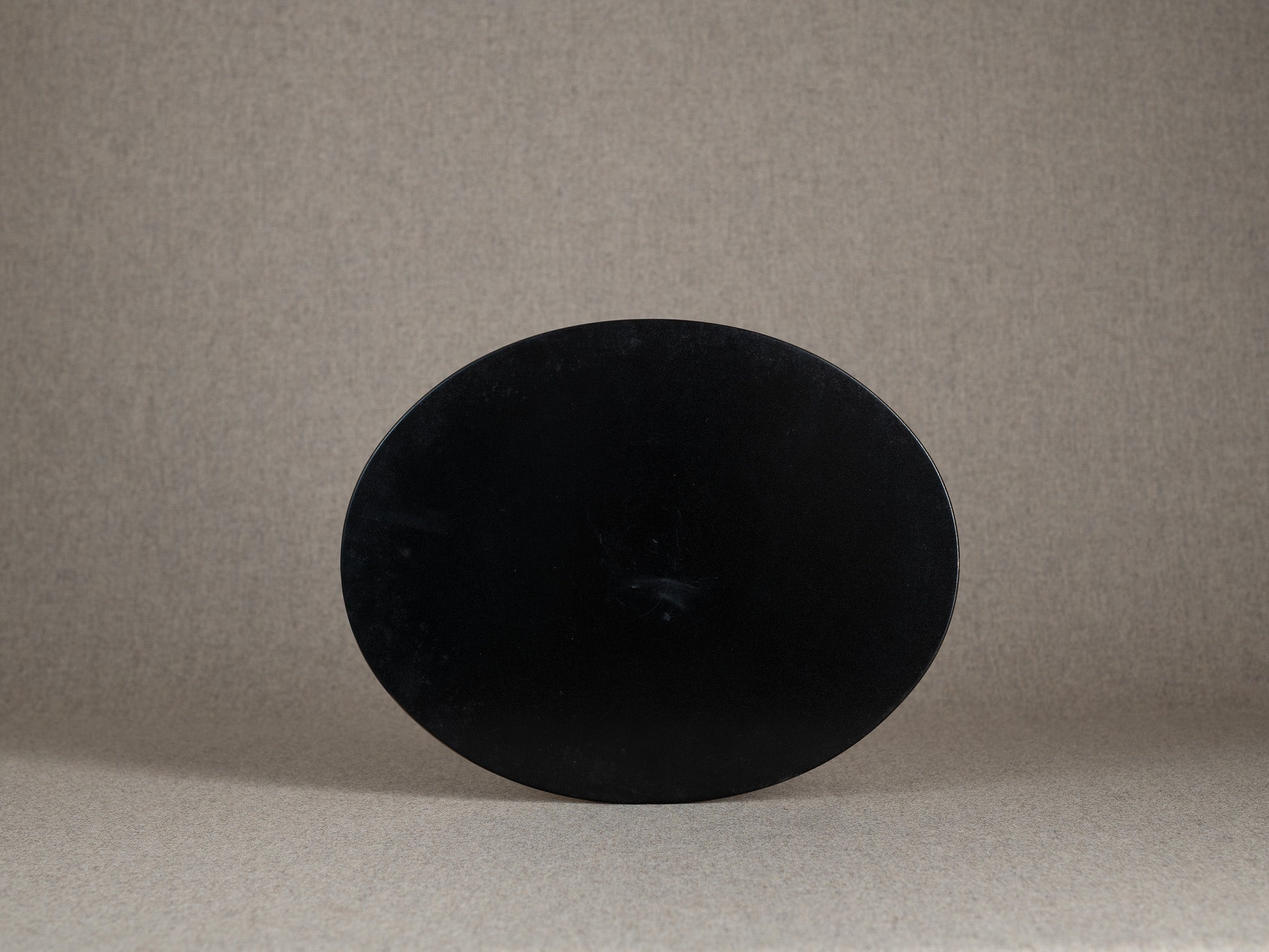 Plateau senchabon en laque urushi maki-e, Japon (Fin ère Showa)..ovoïd maki-e urushi lacquer senchabon tray, Japan (Showa era)