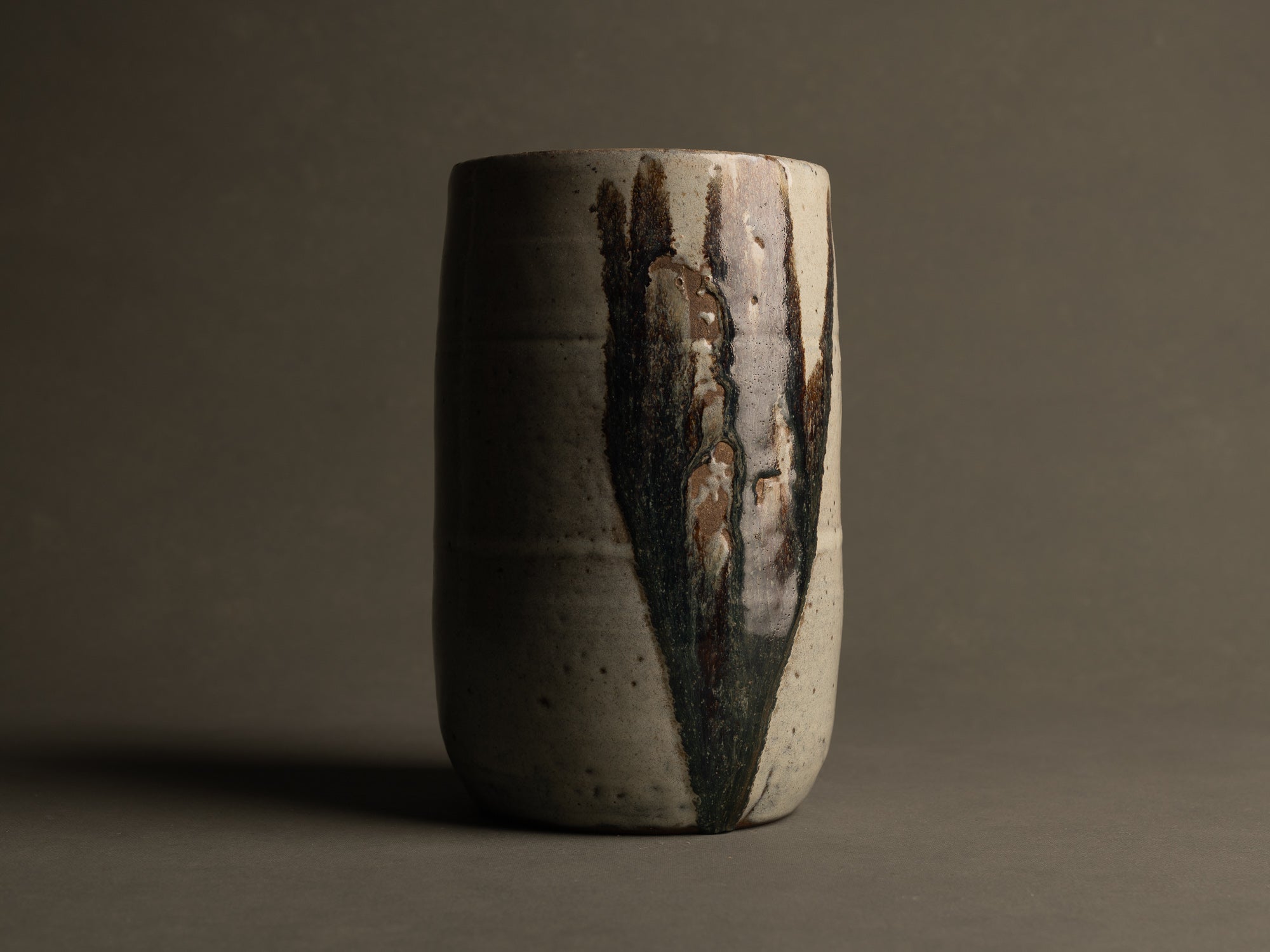 Mizusashi, Pot couvert à eau de type Seto, Japon (ére Taishō  / Shōwa)..Seto ware water pot Mizusashi , Japan (Taishō  / Shōwa Era)