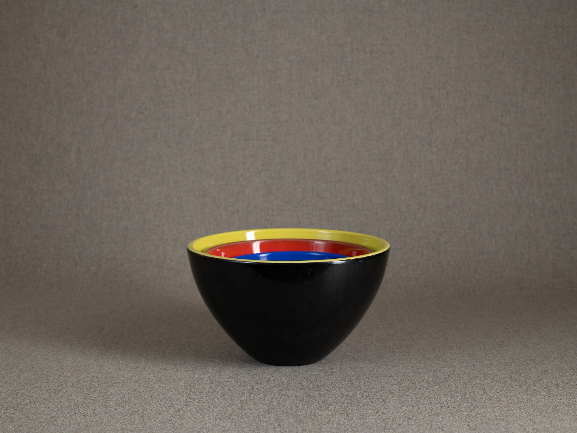 Suite de coupes gigognes "constructivistes" par Fernand Elchinger à Soufflenheim, France (vers 1955-58)..Set of 3 "bauhaus" bowls by Fernand Elchinger in Soufflenheim, France (circa 1955-58)