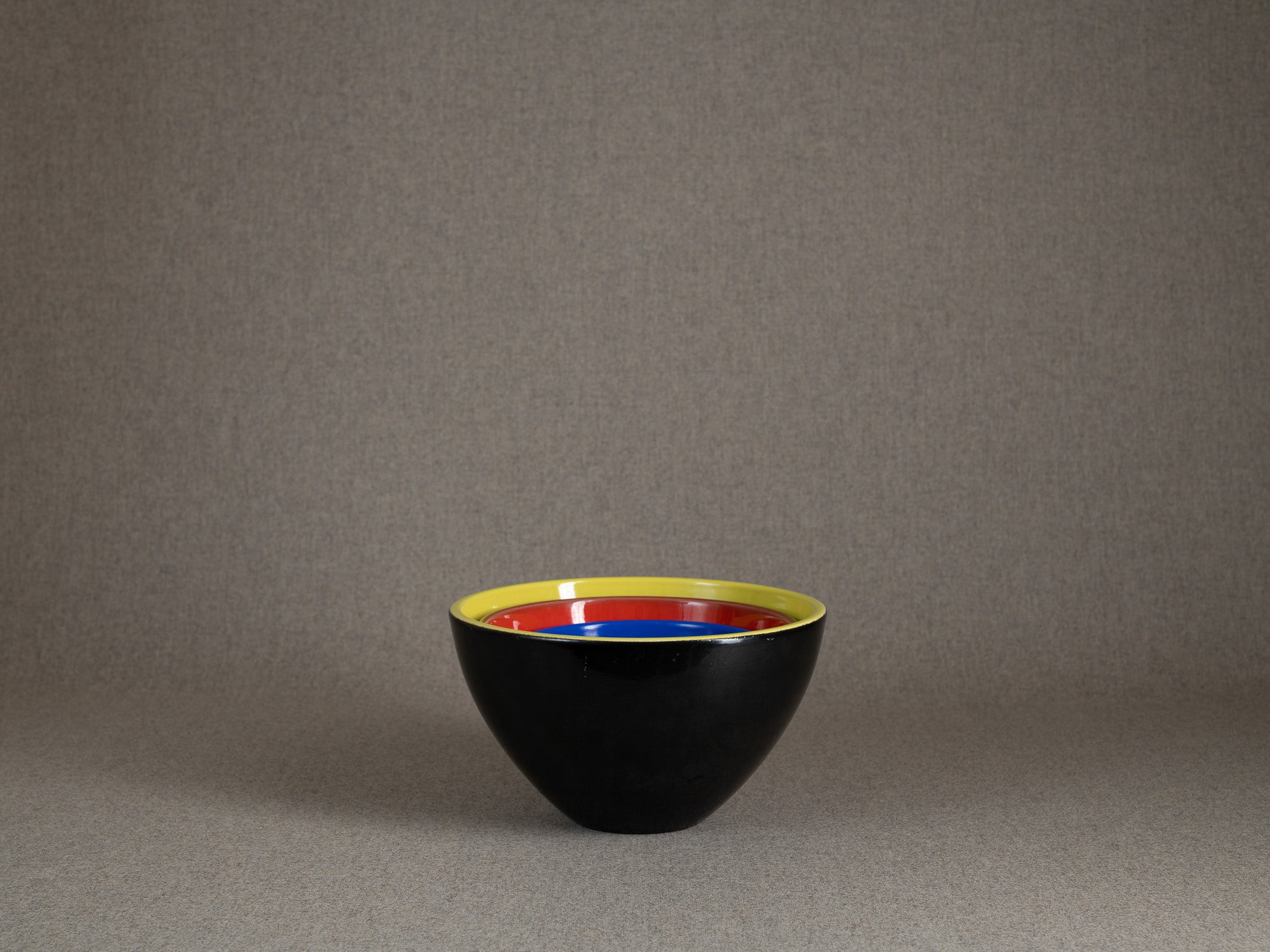 Suite de coupes gigognes "constructivistes" par Fernand Elchinger à Soufflenheim, France (vers 1955-58)..Set of 3 "bauhaus" bowls by Fernand Elchinger in Soufflenheim, France (circa 1955-58)