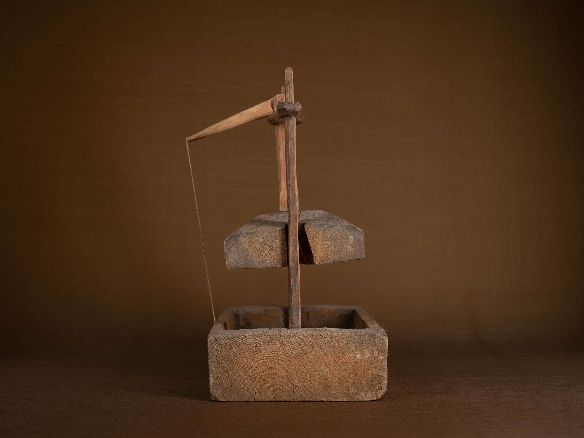 Rare piège à souris, Suède (Fin du XVIIIe / début du XIXe siècle)..Rare mousetrap, Sweden (late 18th / early 19th century)