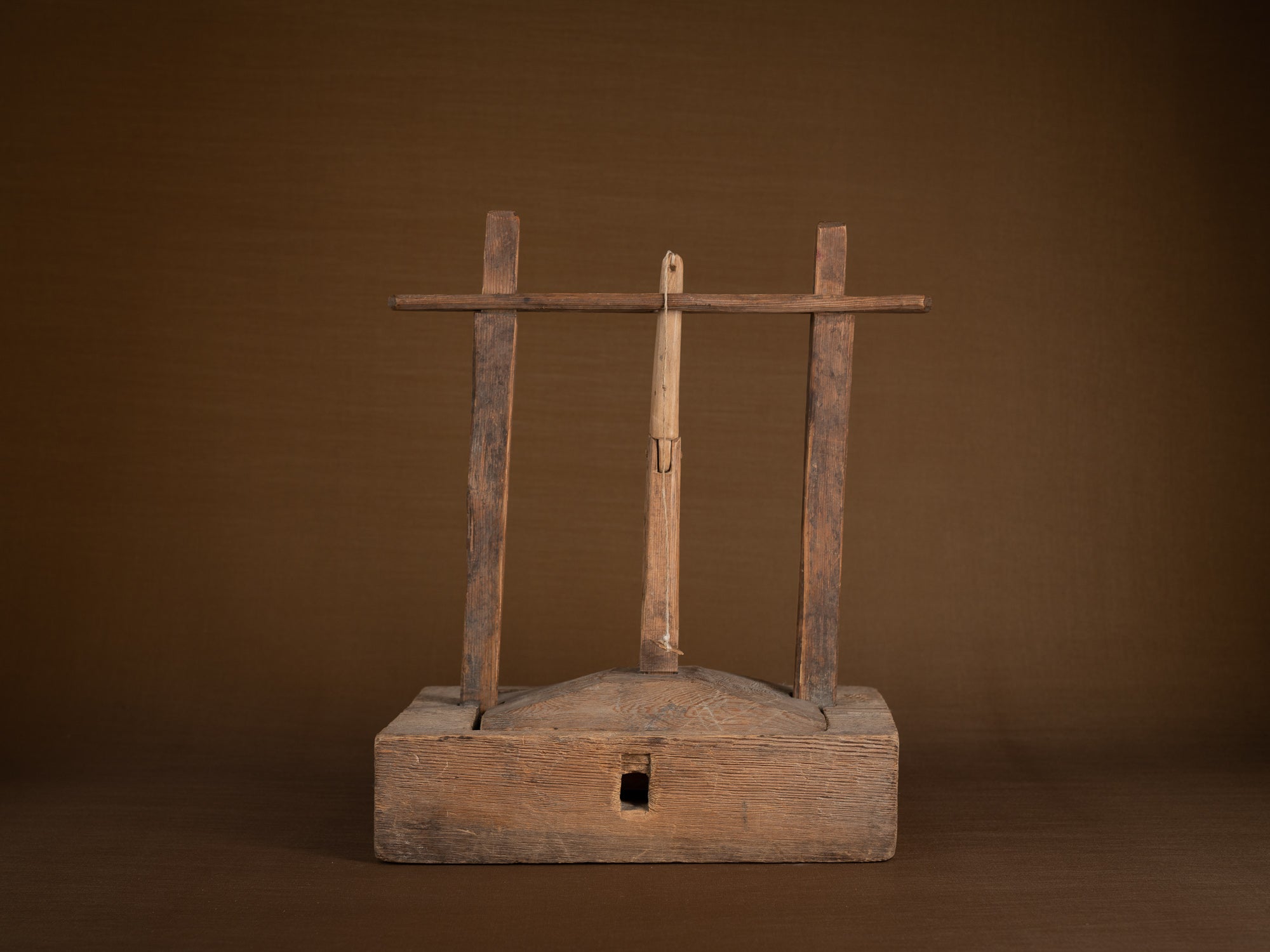 Rare piège à souris, Suède (Fin du XVIIIe / début du XIXe siècle)..Rare mousetrap, Sweden (late 18th / early 19th century)