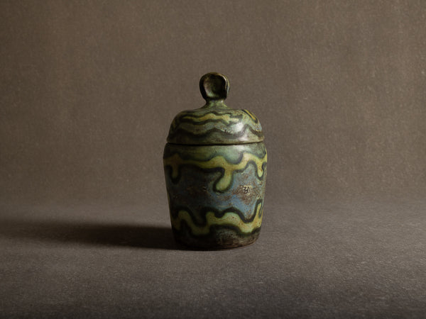 Rare boîte / pot couvert de Henri‑Georges Dupetit, France (vers 1955)..Rare lidded pot by Henri‑Georges Dupetit, France (circa 1955)