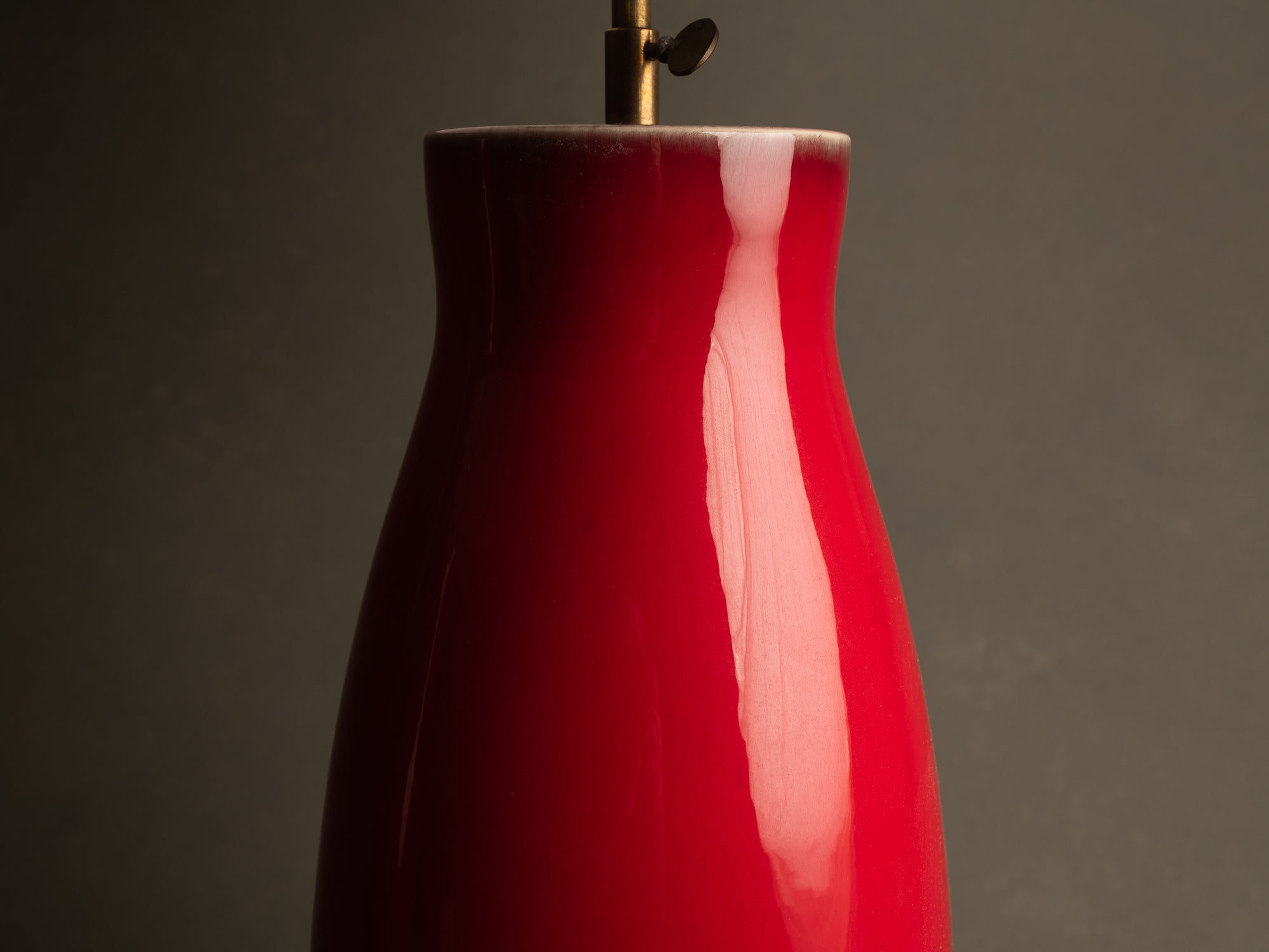 Paire de lampes en faïence, Italie (années 1970)..Pair of ceramic table lamps, Italy (1970)