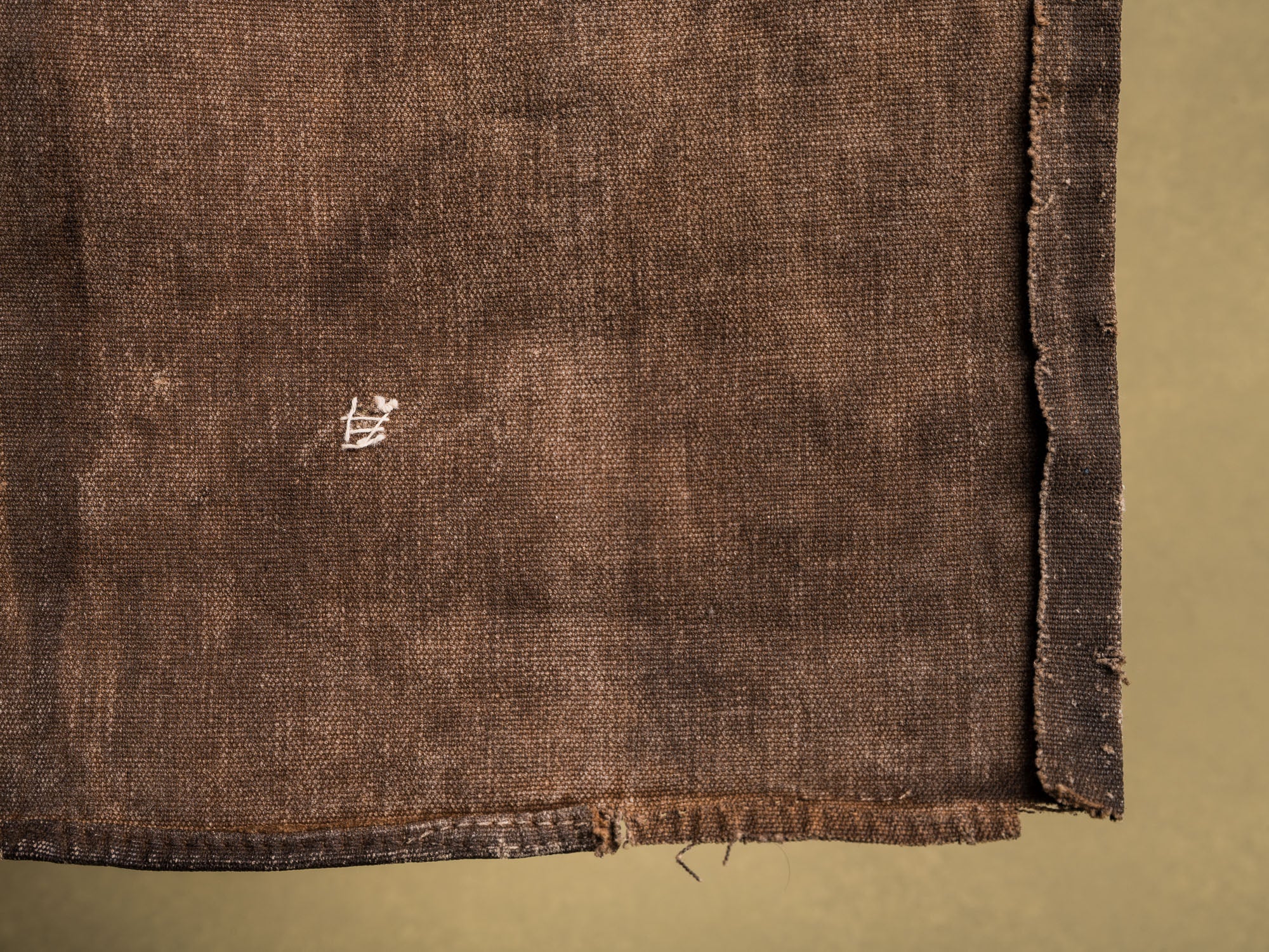 Mitate, sakabukuro, ancien fragment de sac à saké, Japon (fin d'époque Edo / début de l'ère Meiji)..Mitate, Sakabukuro, old fragment of sake bag, Japan (late Edo period / early Meiji period)