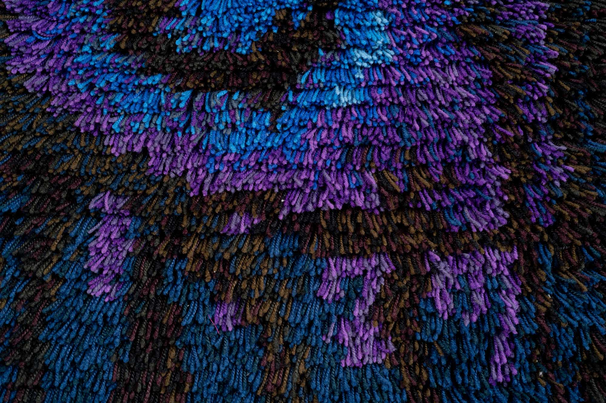 Tapisserie / Tapis Ryijy en laine, Finlande (vers 1968)..Ryijy rug / wall tapestry, Finland (ca. 1968)