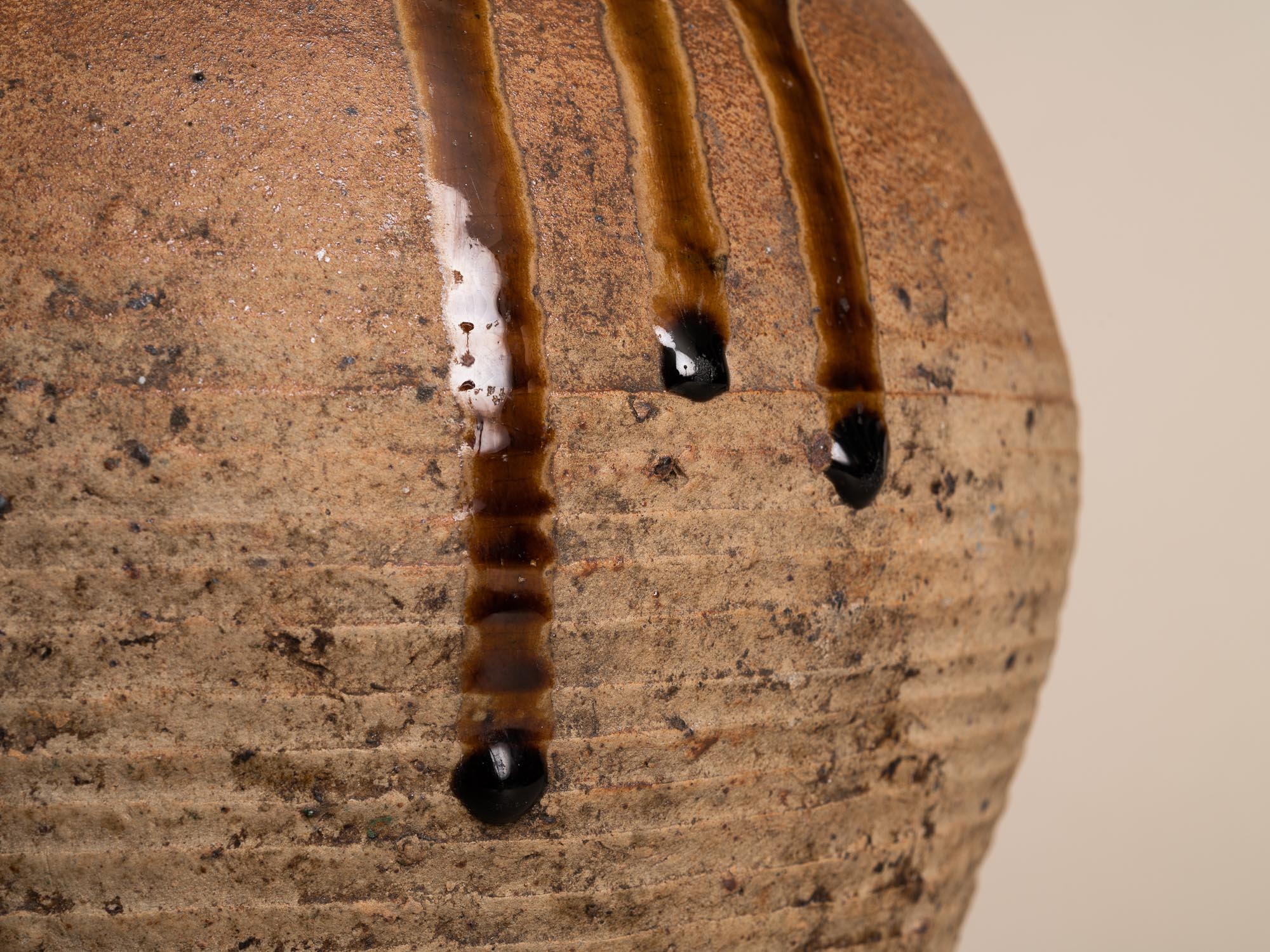 Ensemble de pots en grès de Puisaye, France (XVIIIe et XIXe siècles)..Set of stoneware folk pots by anonymous Puisaye potters, France (18th & 19th century)