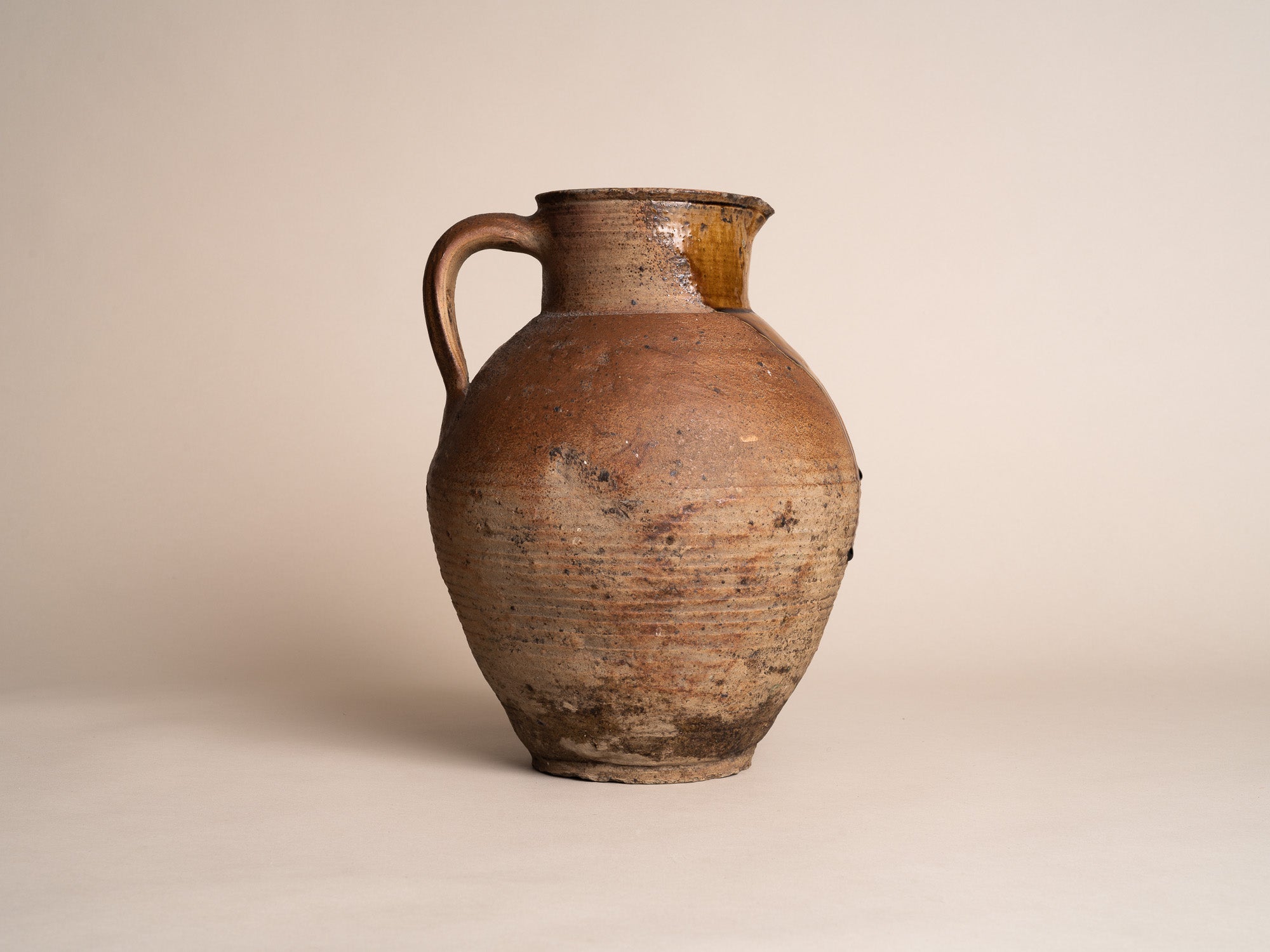Ensemble de pots en grès de Puisaye, France (XVIIIe et XIXe siècles)..Set of stoneware folk pots by anonymous Puisaye potters, France (18th & 19th century)