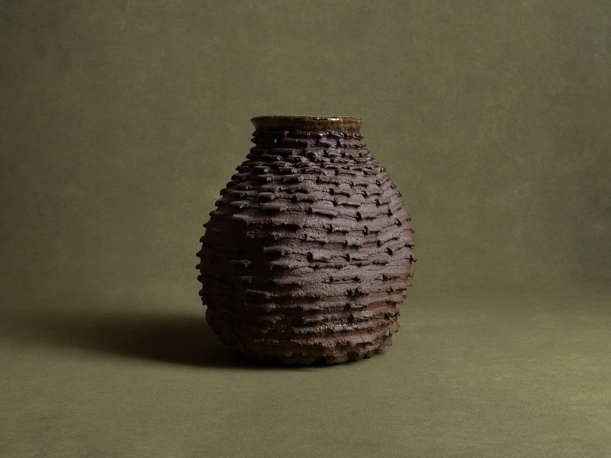 Vase sculptural de Shōzō Michikawa, Japon (vers 2005)..Freeform sculptural vase by Shōzō Michikawa, Japan (ca. 2005)