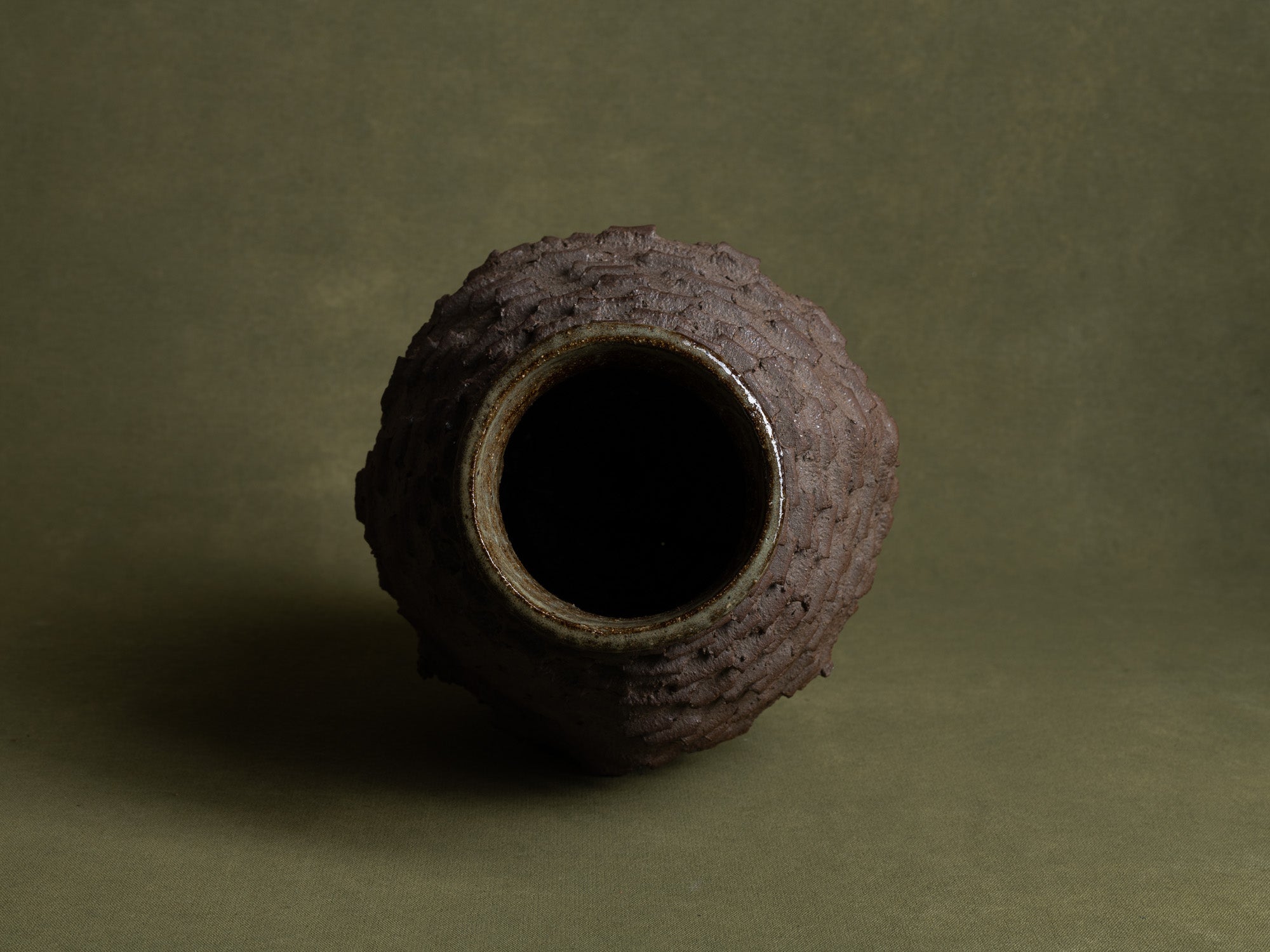 Vase sculptural de Shōzō Michikawa, Japon (vers 2005)..Freeform sculptural vase by Shōzō Michikawa, Japan (ca. 2005)