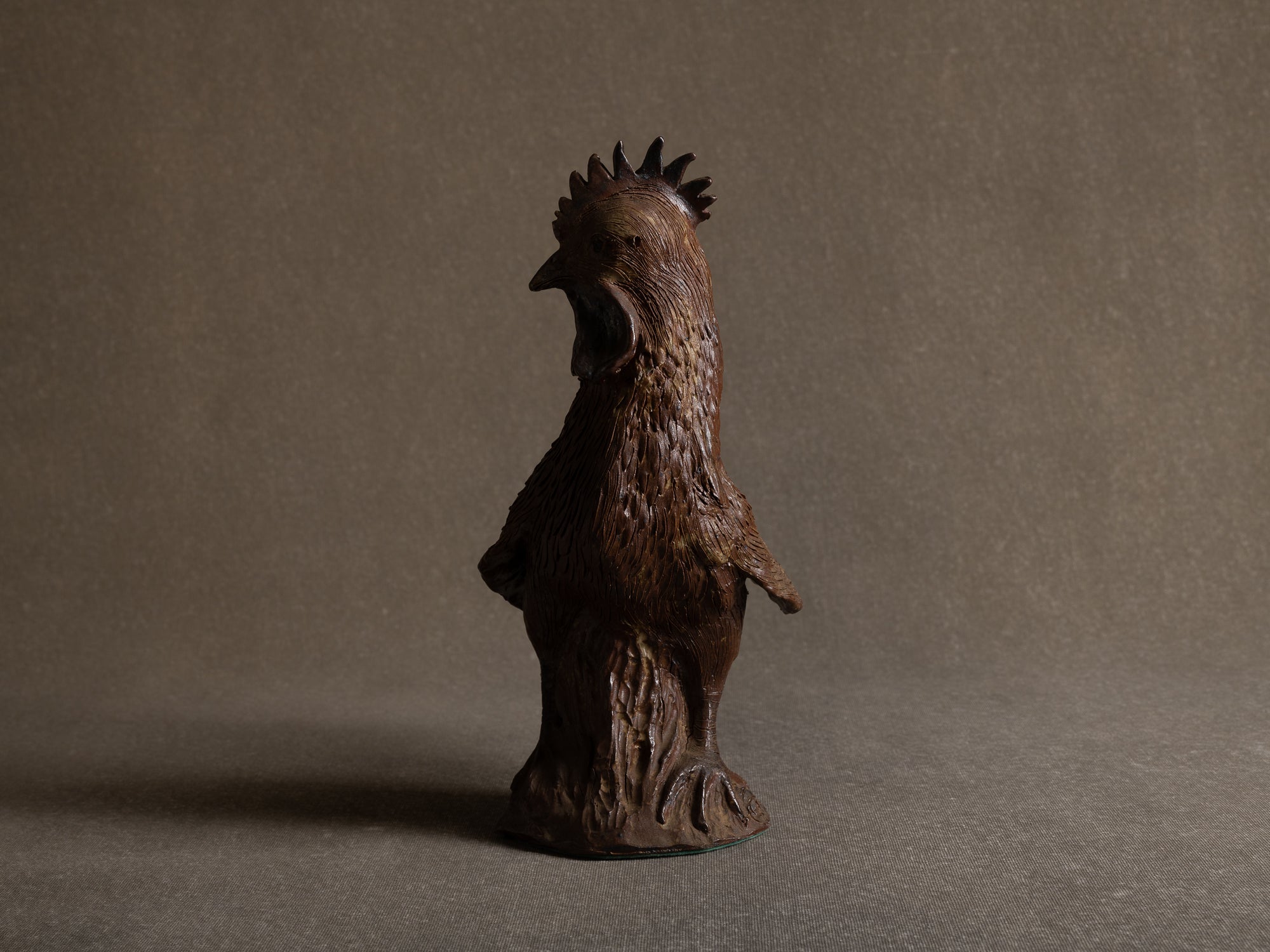 Sculpture animalière en grès de La Borne par Guy Bernon, coq, France (années 1970-80)..La Borne Guy Bernon stoneware rooster sculpture, France (1970-80's)