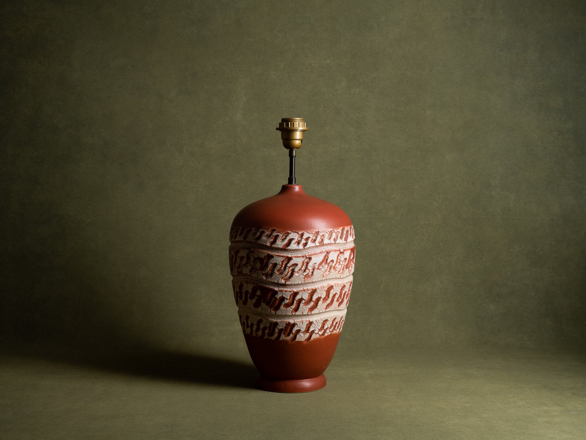 Rare grande lampe de table de Pol Chambost, France (vers 1935-36)..Rare table lamp by Pol Chambost, France (circa 1935-36)