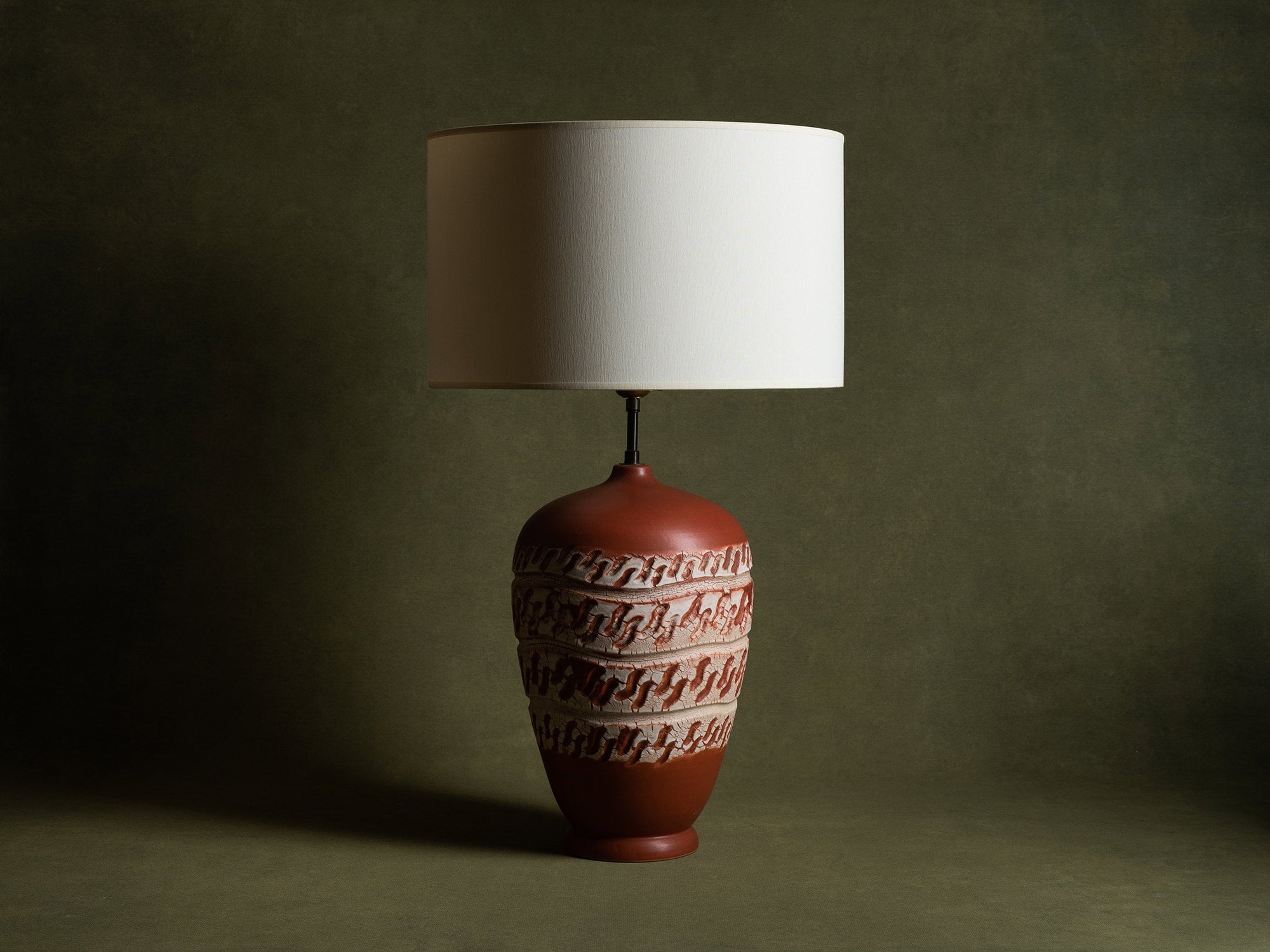 Rare grande lampe de table de Pol Chambost, France (vers 1935-36)..Rare table lamp by Pol Chambost, France (circa 1935-36)