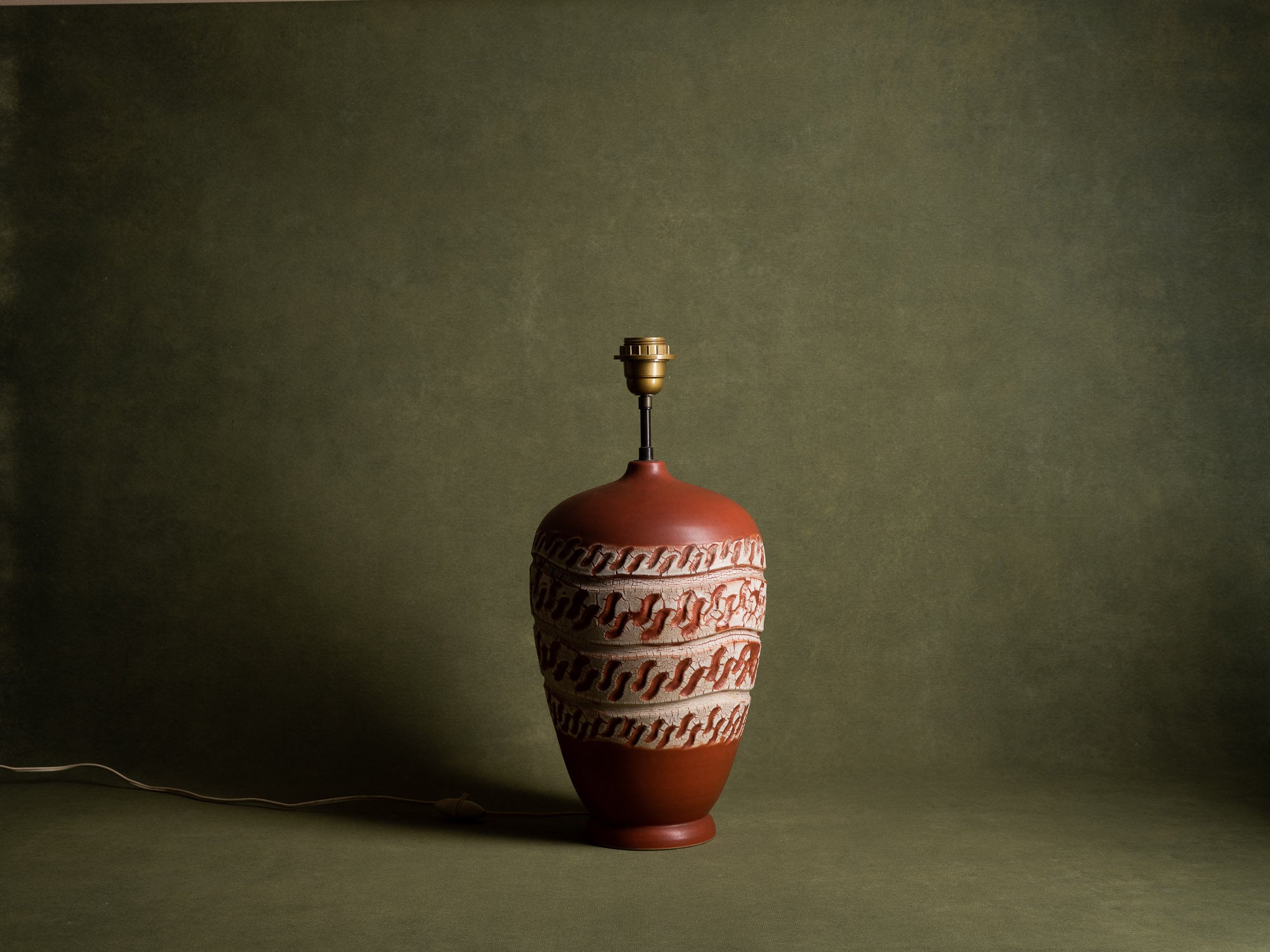 Rare grande lampe de table de Pol Chambost, France (vers 1935-36)..Rare table lamp by Pol Chambost, France (circa 1935-36)