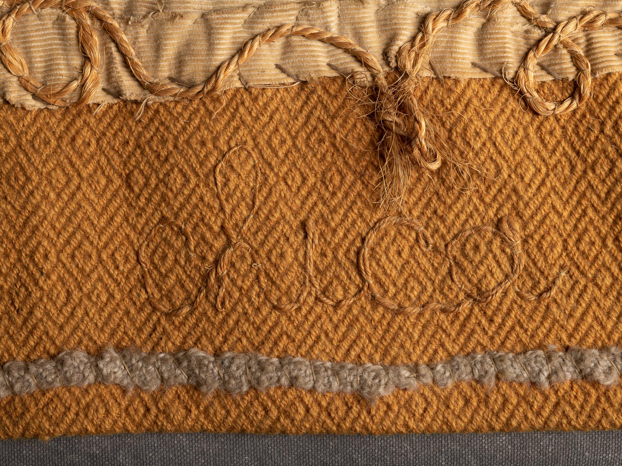 Tapisserie "les animaux superposés" de Chica, France (vers 1965)..Wall tapestry "les animaux superposés" by Chica, France (circa 1965)