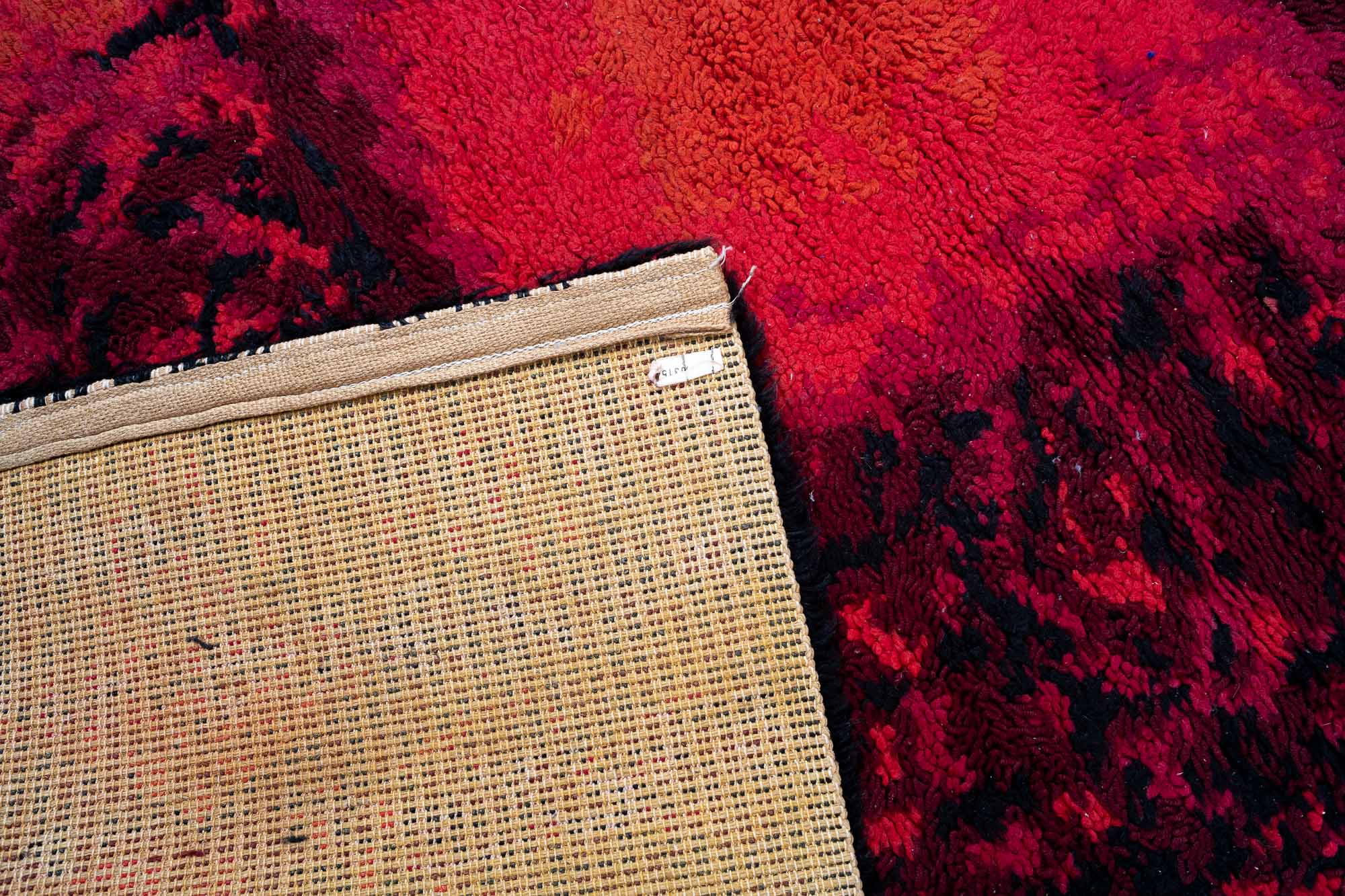 Tapisserie / Tapis Ryijy en laine, Finlande (vers 1960)..Ryijy rug / wall tapestry, Finland (ca. 1960)