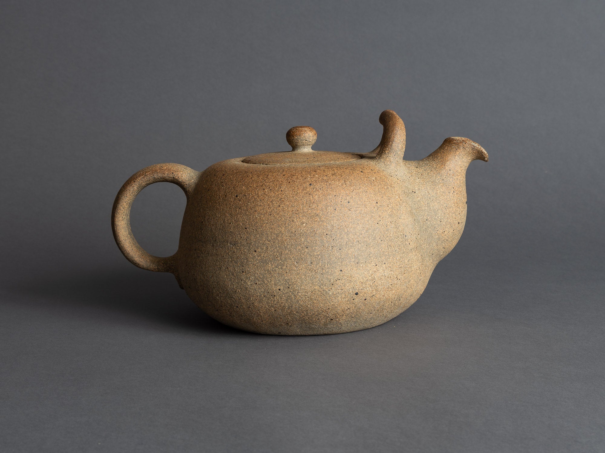 Grande théière par Nils Kähler pour Kähler keramik, Danemark (vers 1945)..Teapot by Nils Kähler for Kähler keramik, Denmark (circa 1945)