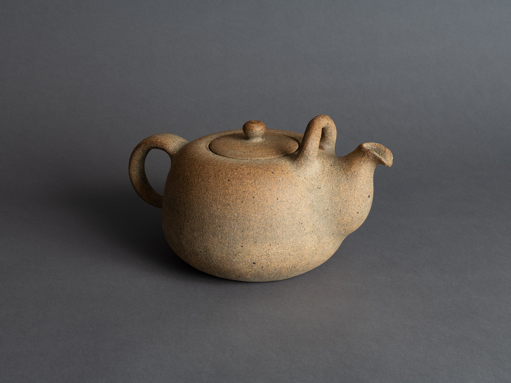 Grande théière par Nils Kähler pour Kähler keramik, Danemark (vers 1945)..Teapot by Nils Kähler for Kähler keramik, Denmark (circa 1945)