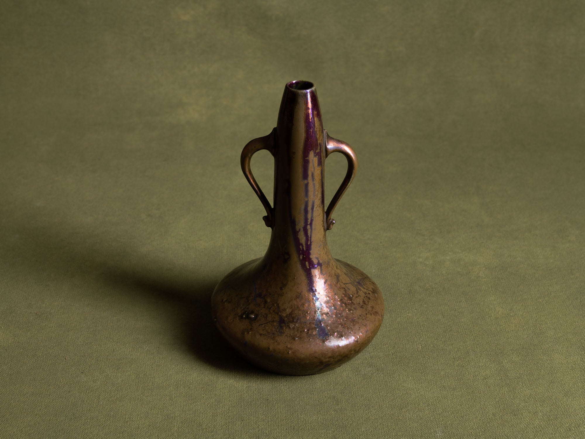 Vase Art Nouveau en grès lustré de Frédéric Danton, France (vers 1900)..Art Nouveau lusterglaze vase by Frédéric Danton, France (circa 1900)