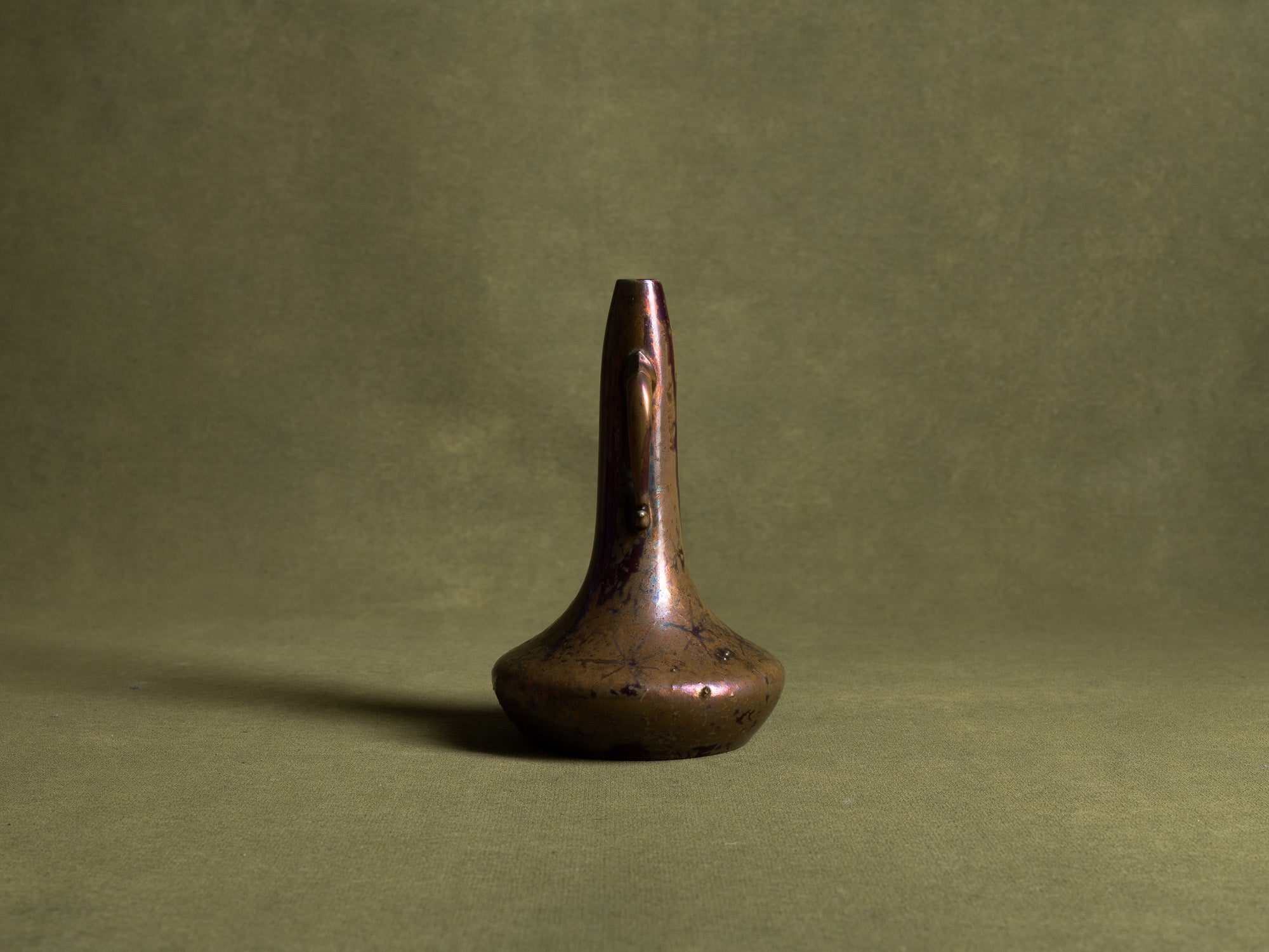 Vase Art Nouveau en grès lustré de Frédéric Danton, France (vers 1900)..Art Nouveau lusterglaze vase by Frédéric Danton, France (circa 1900)