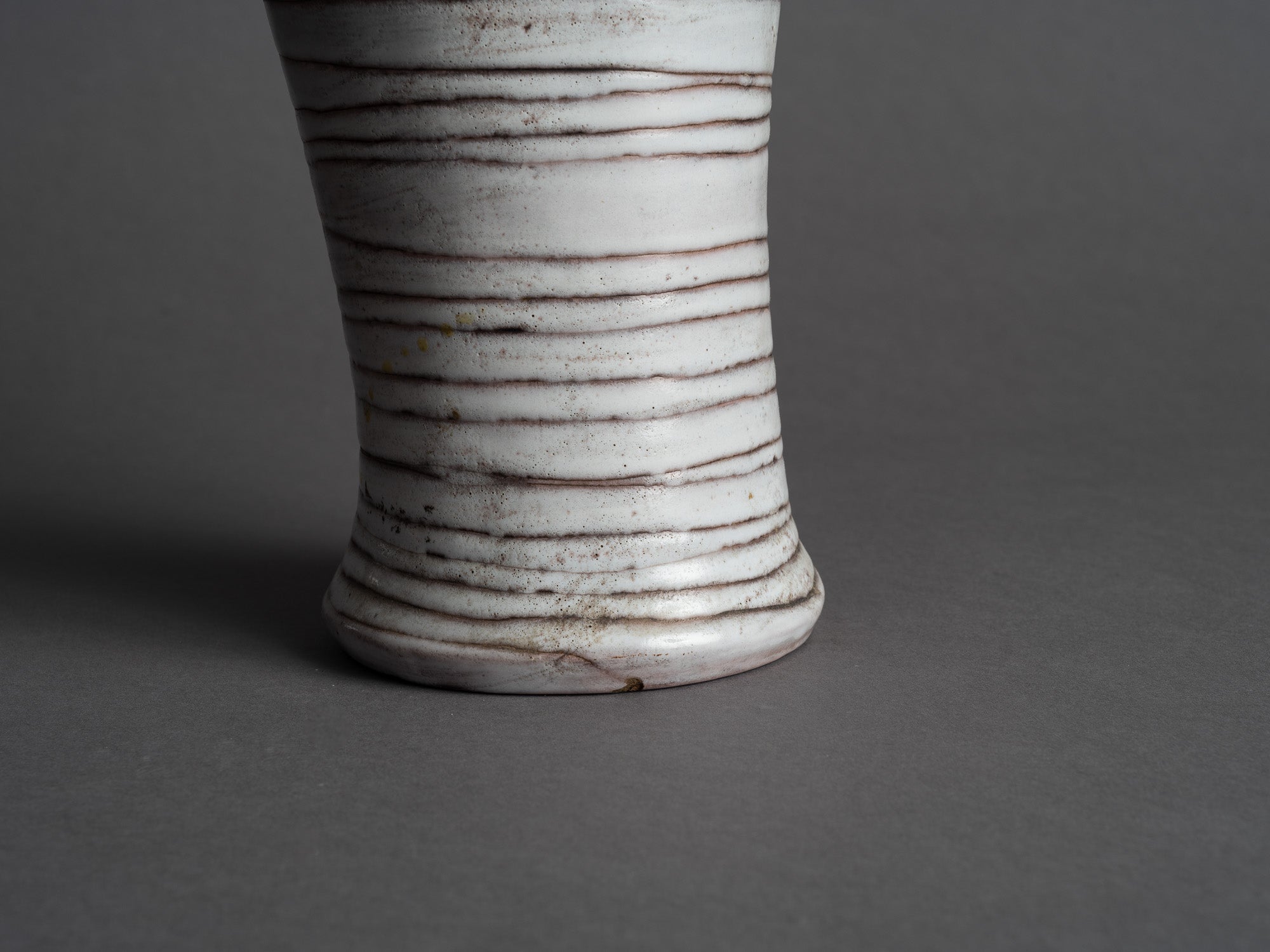 Grand vase de forme libre des frères Cloutier, France (1958)..Huge vase by Robert & Jean Cloutier, France (1958)