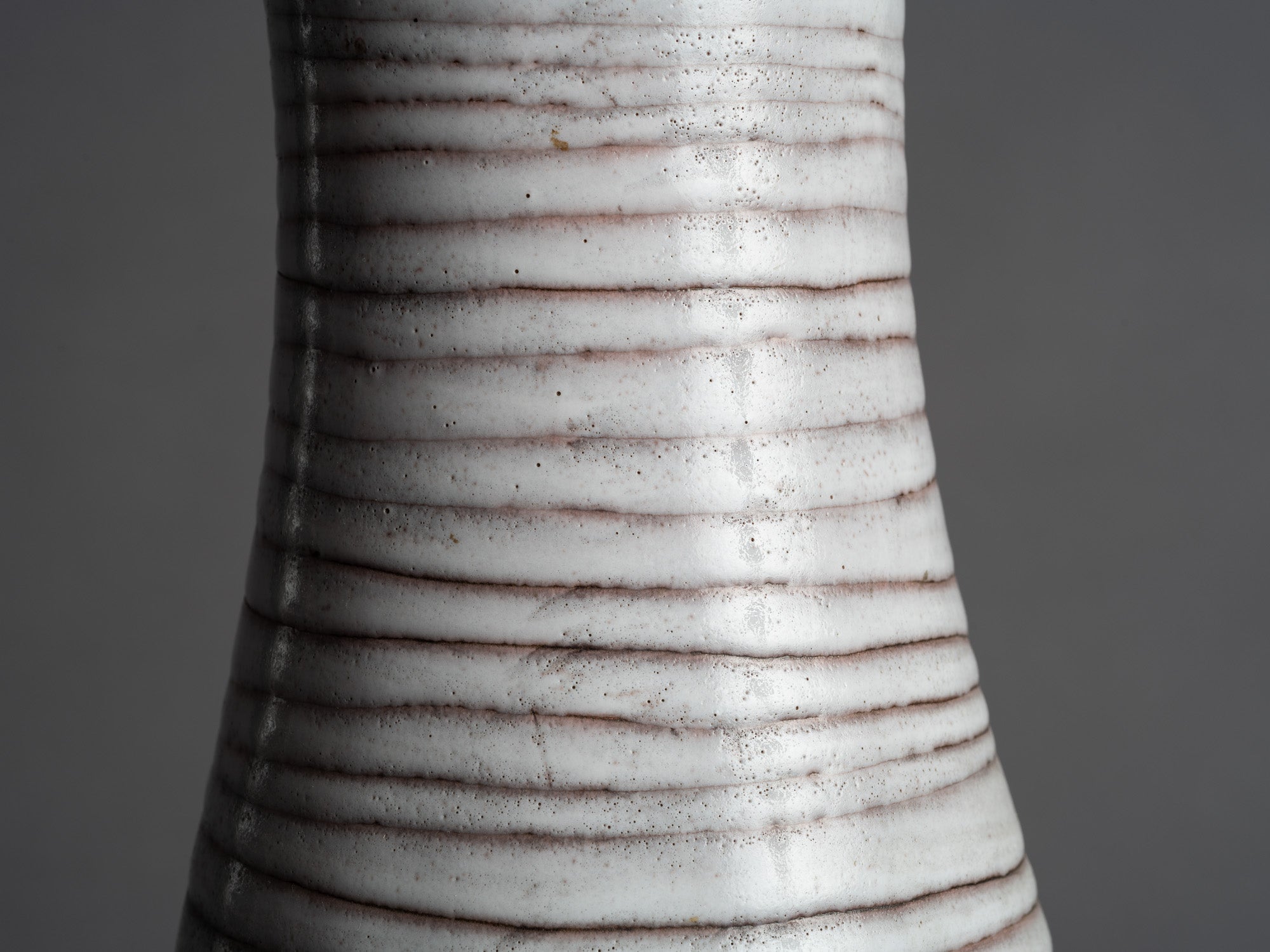 Grand vase de forme libre des frères Cloutier, France (1958)..Huge vase by Robert & Jean Cloutier, France (1958)