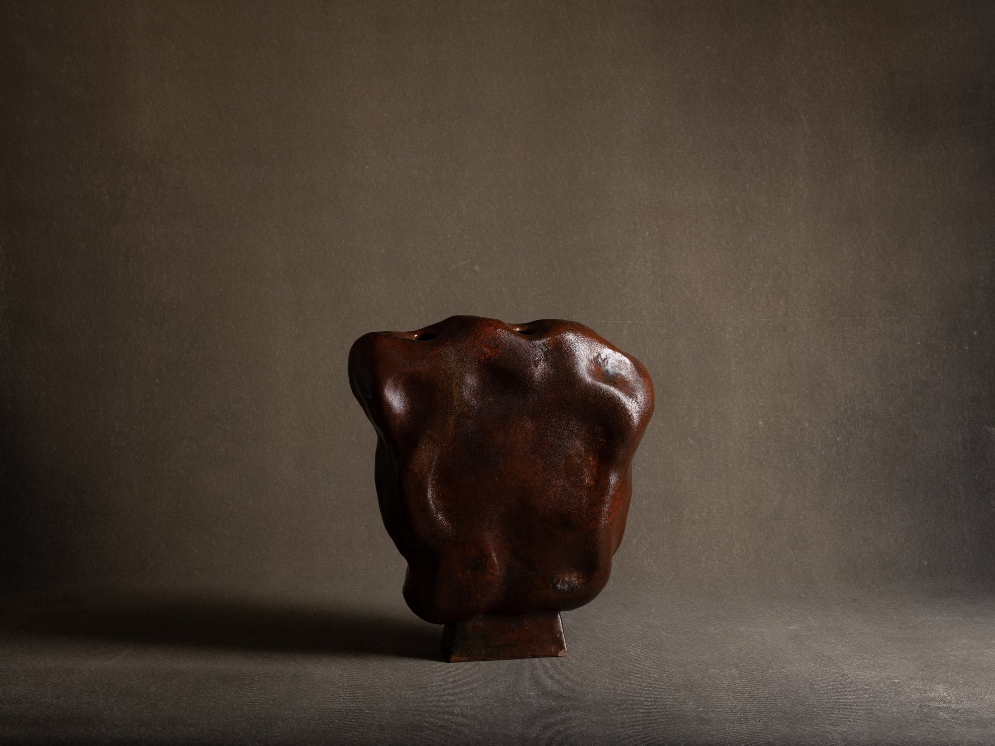 Important vase pique‑fleurs de Henri‑Georges Dupetit, France (vers 1955)..Outstanding ikebana vase by Henri‑Georges Dupetit, France (circa 1955)