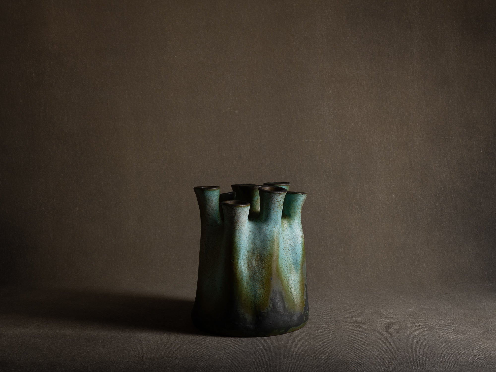 Important vase lichen de Henri‑Georges Dupetit, France (vers 1955)..Outstanding ikebana lichen vase by Henri‑Georges Dupetit, France (circa 1955)