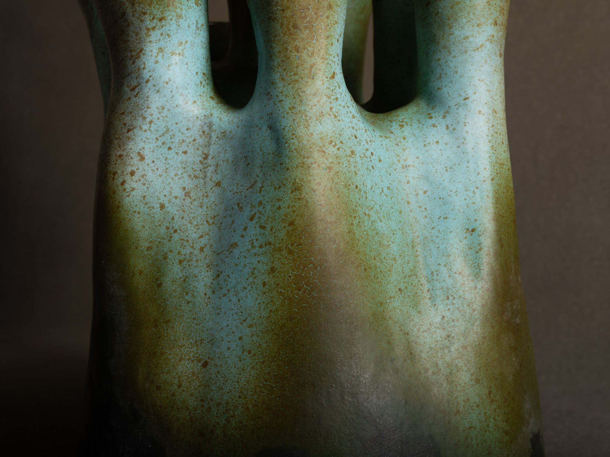 Important vase lichen de Henri‑Georges Dupetit, France (vers 1955)..Outstanding ikebana lichen vase by Henri‑Georges Dupetit, France (circa 1955)