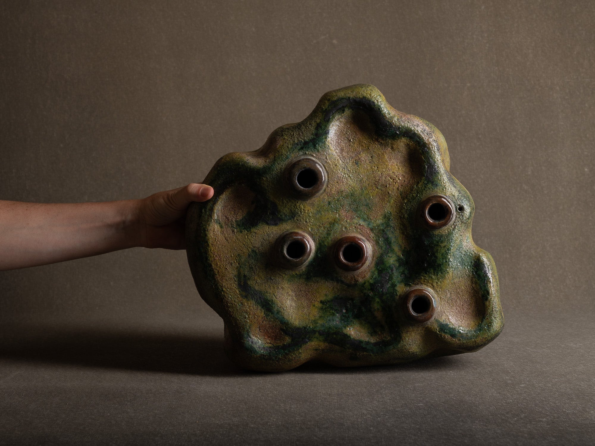 Important vase pique‑fleurs / centre de table de Henri‑Georges Dupetit, France (vers 1955)..Outstanding ikebana vase by Henri‑Georges Dupetit, France (circa 1955)