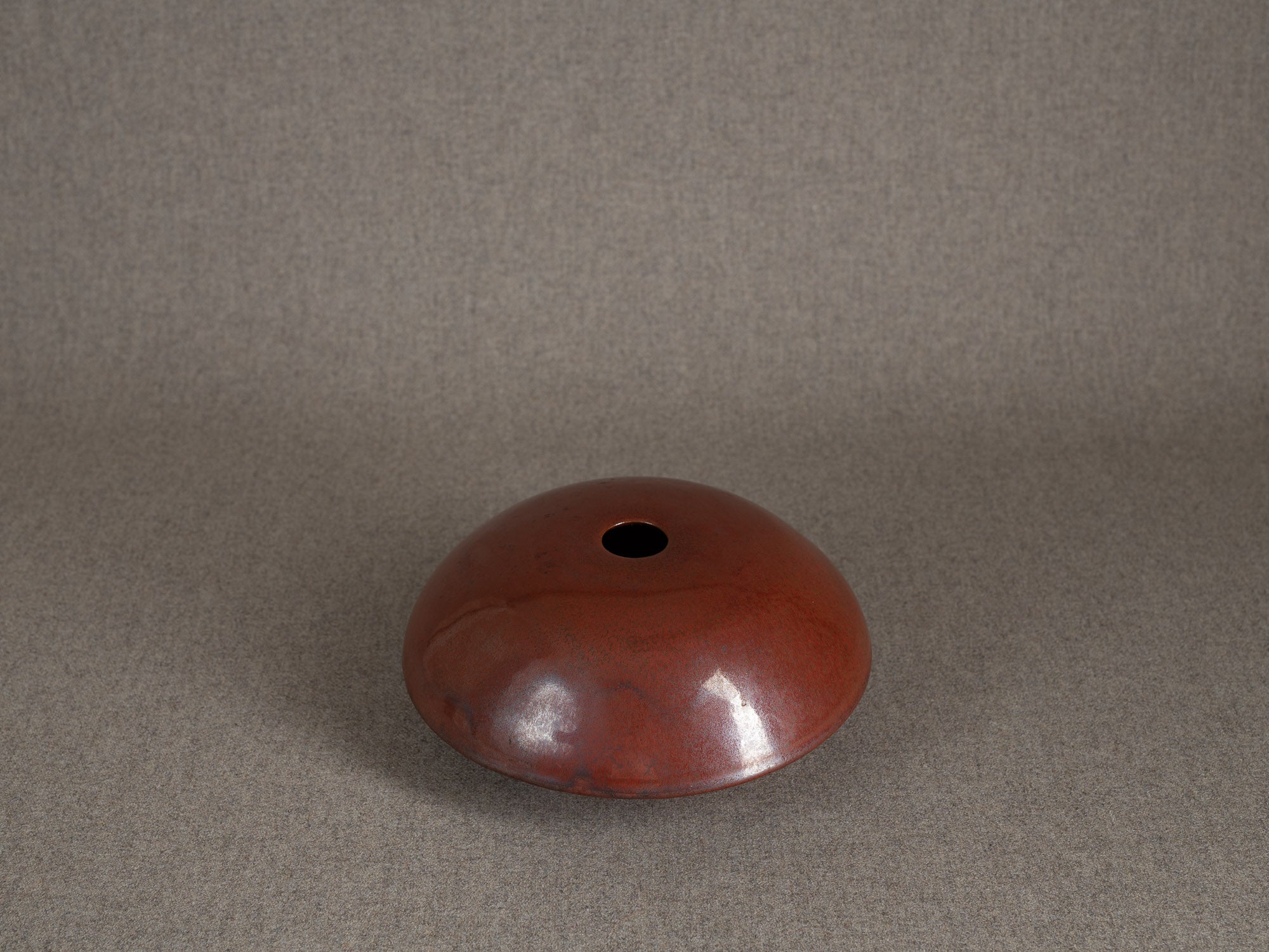 Rare vase soucoupe de Jacques Lacheny, France (1977)..Rare U.F.O vase by Jacques Lacheny, France (1977)