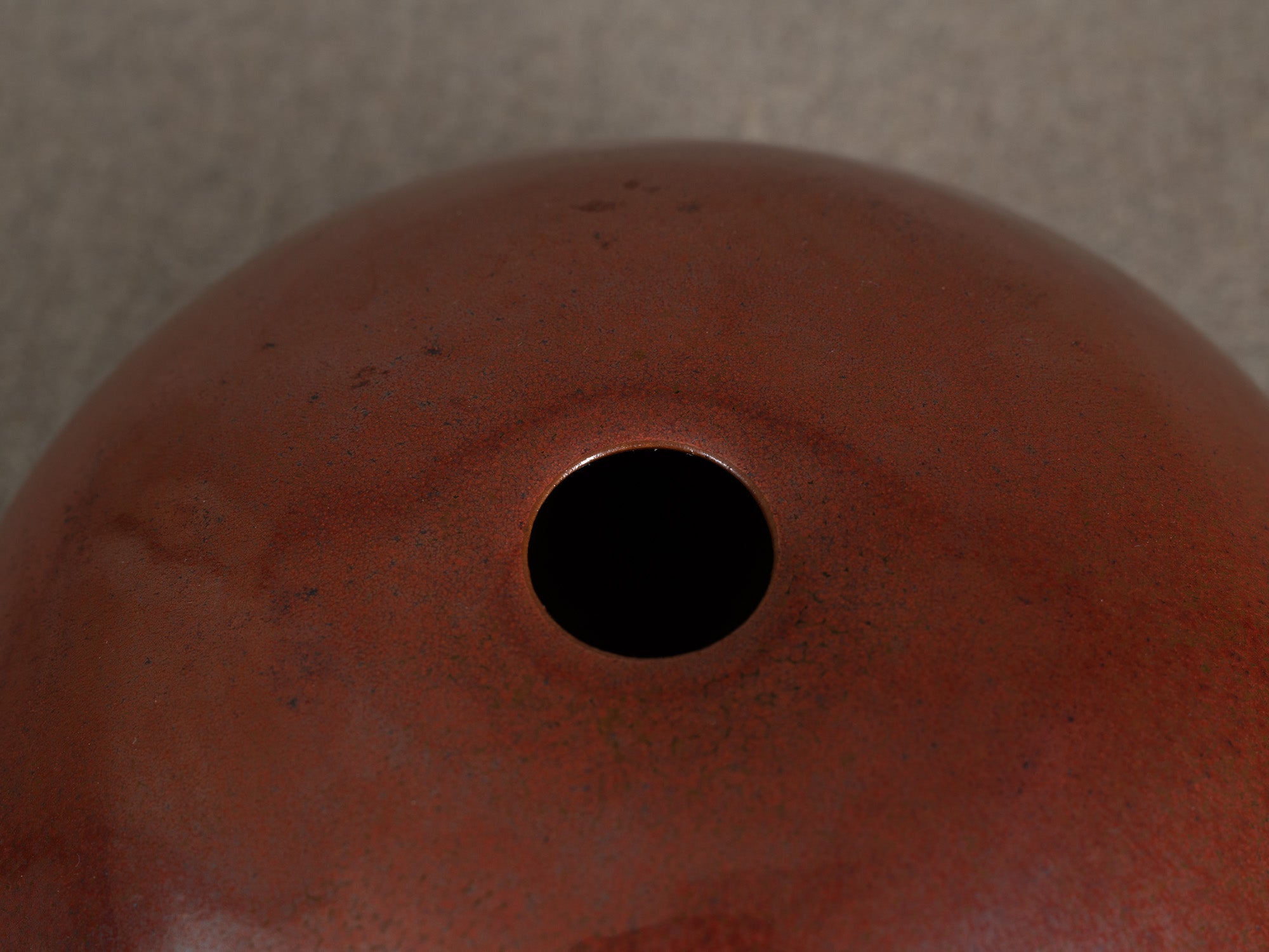 Rare vase soucoupe de Jacques Lacheny, France (1977)..Rare U.F.O vase by Jacques Lacheny, France (1977)