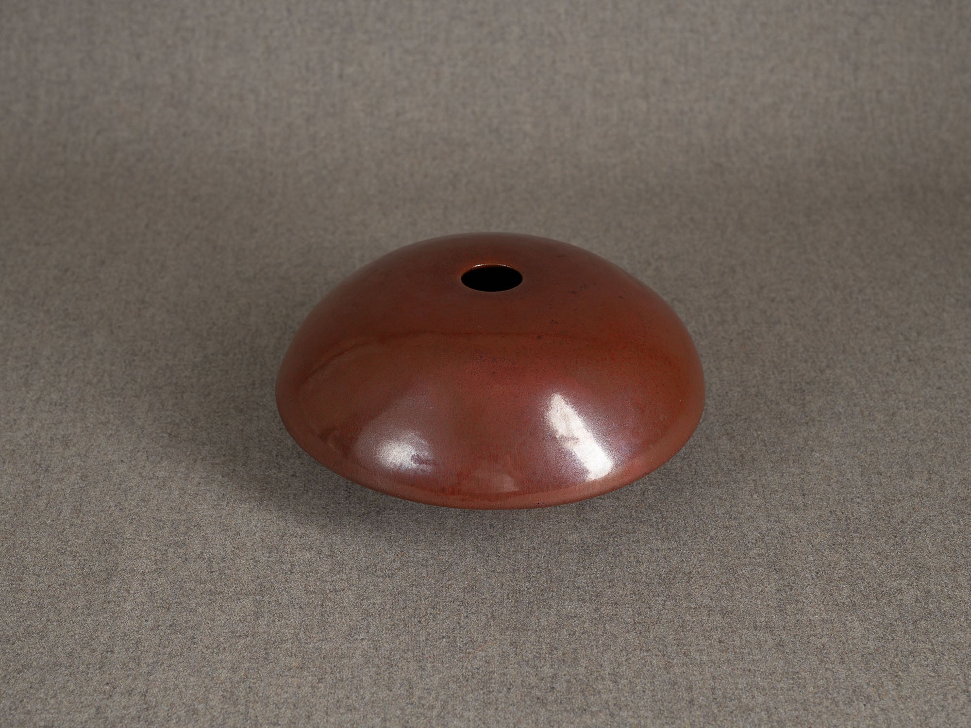 Rare vase soucoupe de Jacques Lacheny, France (1977)..Rare U.F.O vase by Jacques Lacheny, France (1977)