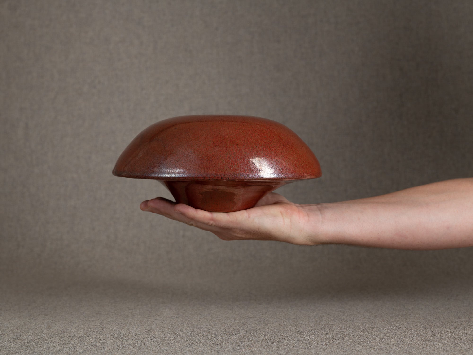 Rare vase soucoupe de Jacques Lacheny, France (1977)..Rare U.F.O vase by Jacques Lacheny, France (1977)