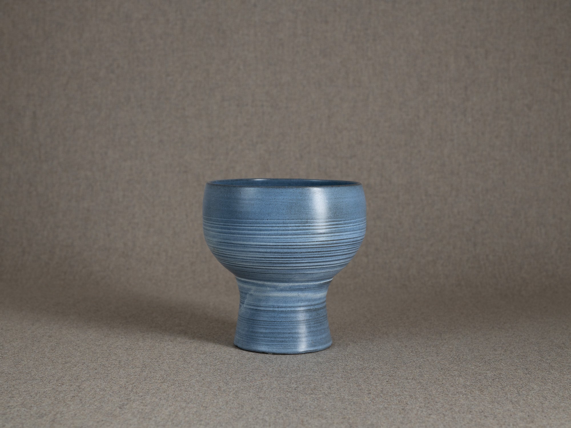 Coupe calice de Jacques Stahli, France (vers 1960)..Chalice bowl by Jacques Stahli, France (circa 1960)