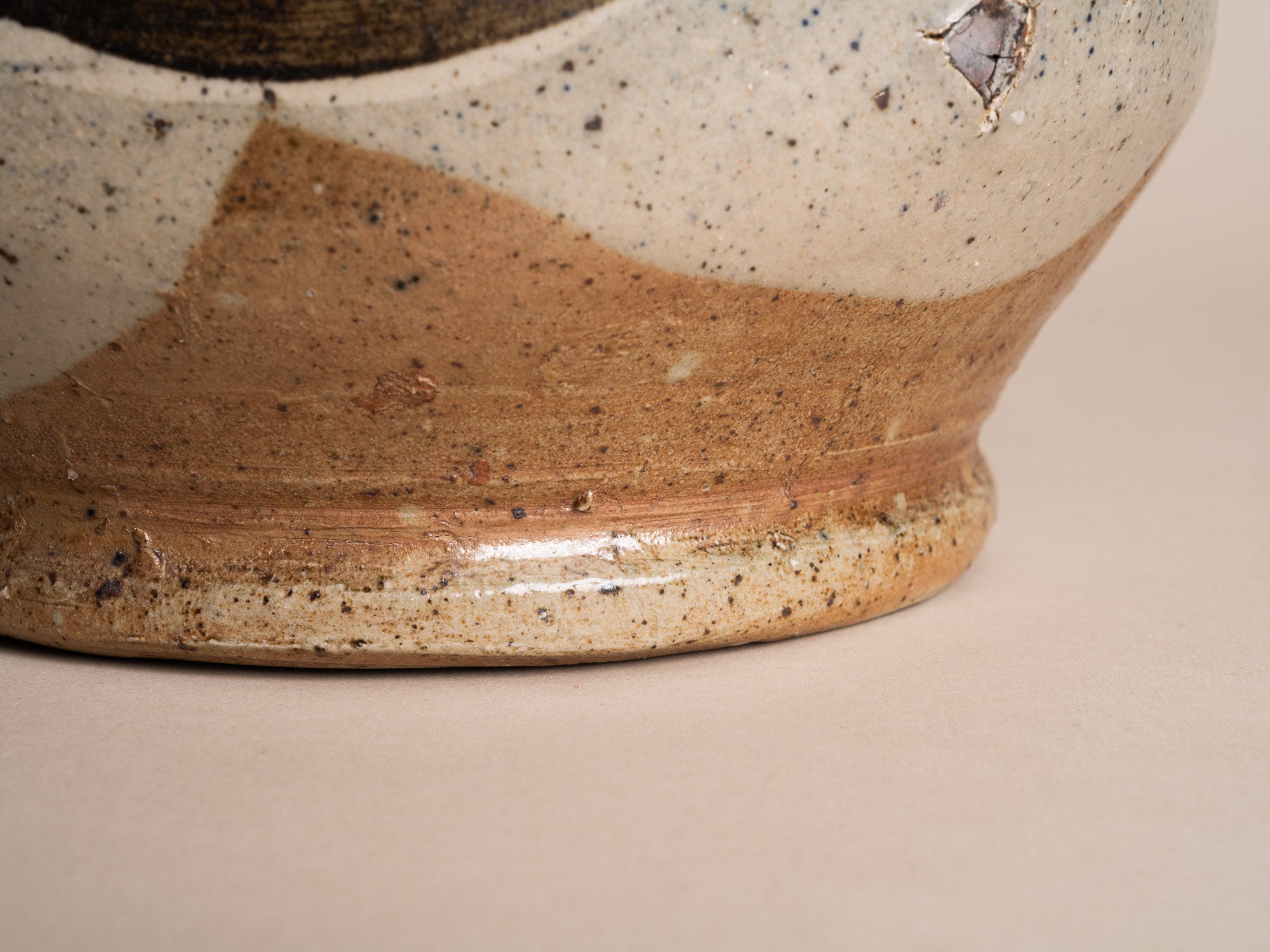 Important Vase de Janet Stedman à La Borne, France (Début des années 1970)..Important Vase by Janet Stedman at La Borne, France (early 1970's)