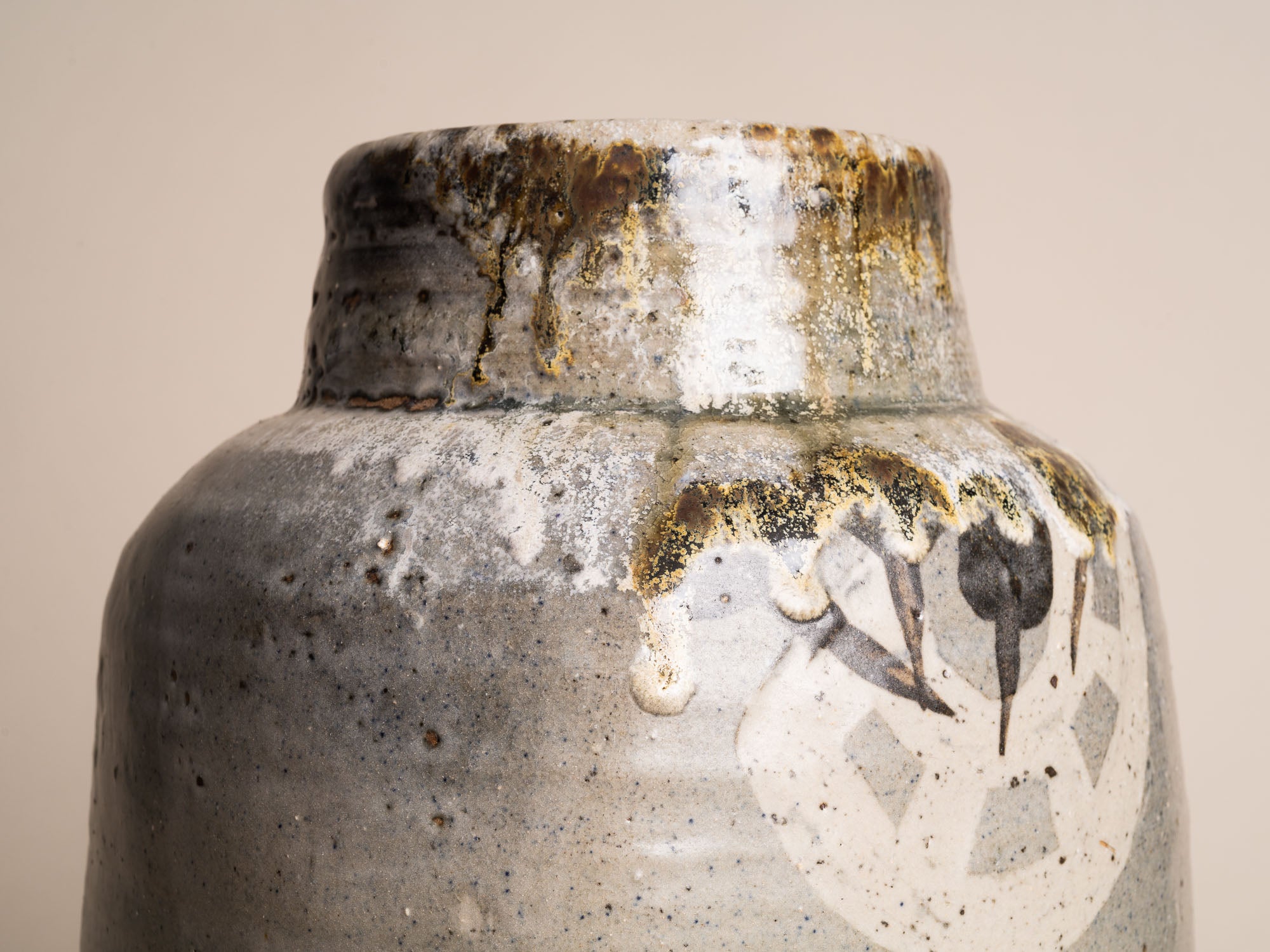 Important Vase de Janet Stedman à La Borne, France (Début des années 1970)..Important Vase by Janet Stedman at La Borne, France (early 1970's)