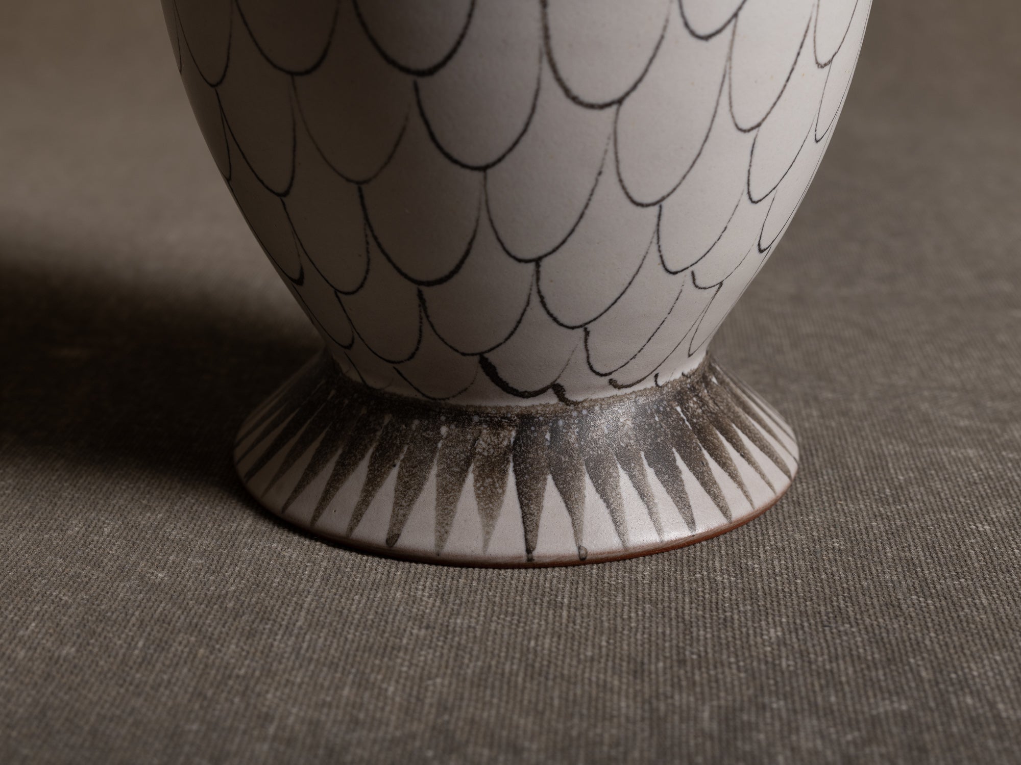 Vase-Sculpture oiseau en faïence par Maria Kohler pour Villeroy & Boch, Allemagne (années 1950)..Vase-Sculpture bird in earthenware by Maria Kohler for Villeroy & Boch, Germany (1950s)